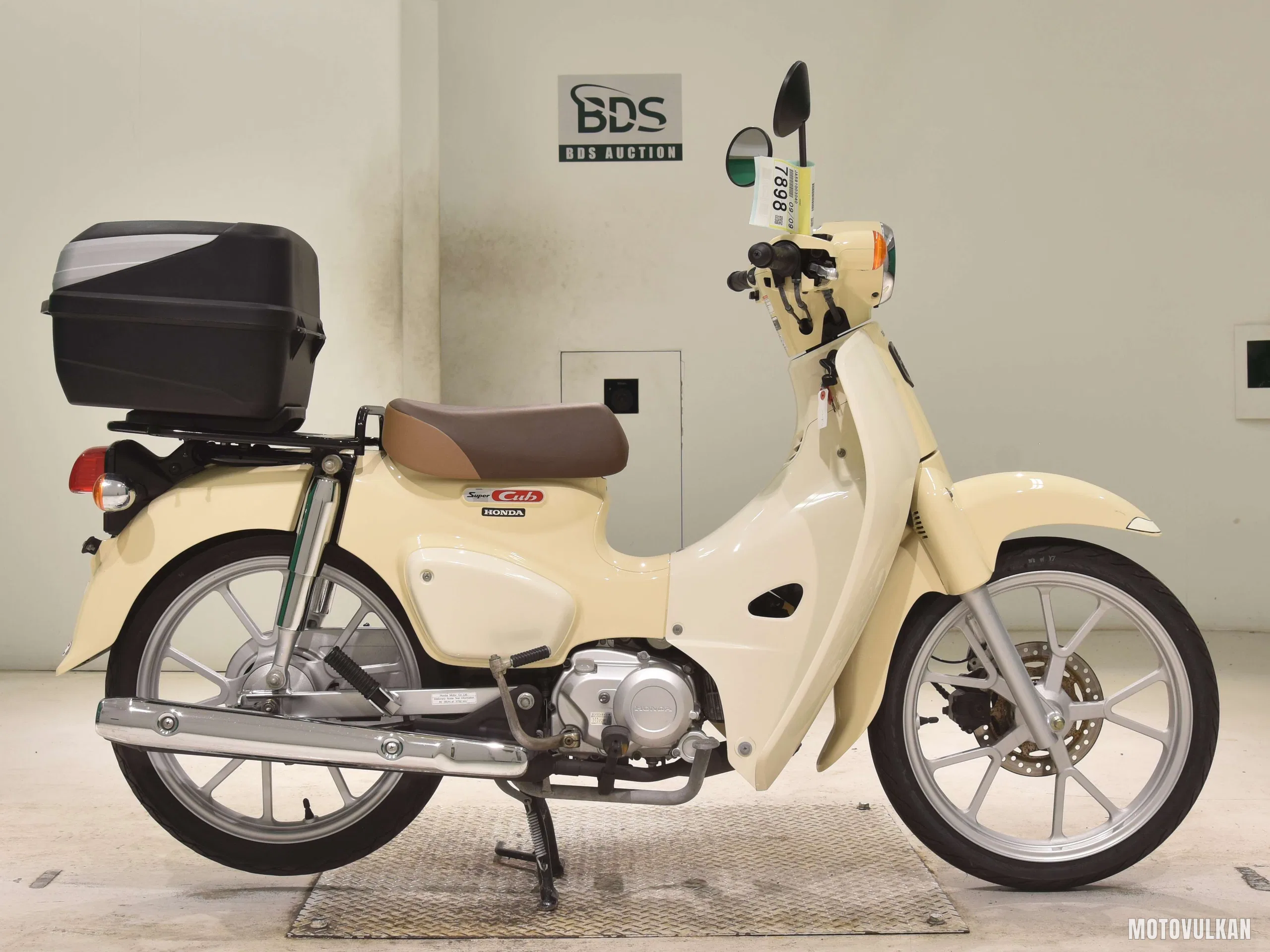 Honda C110-4