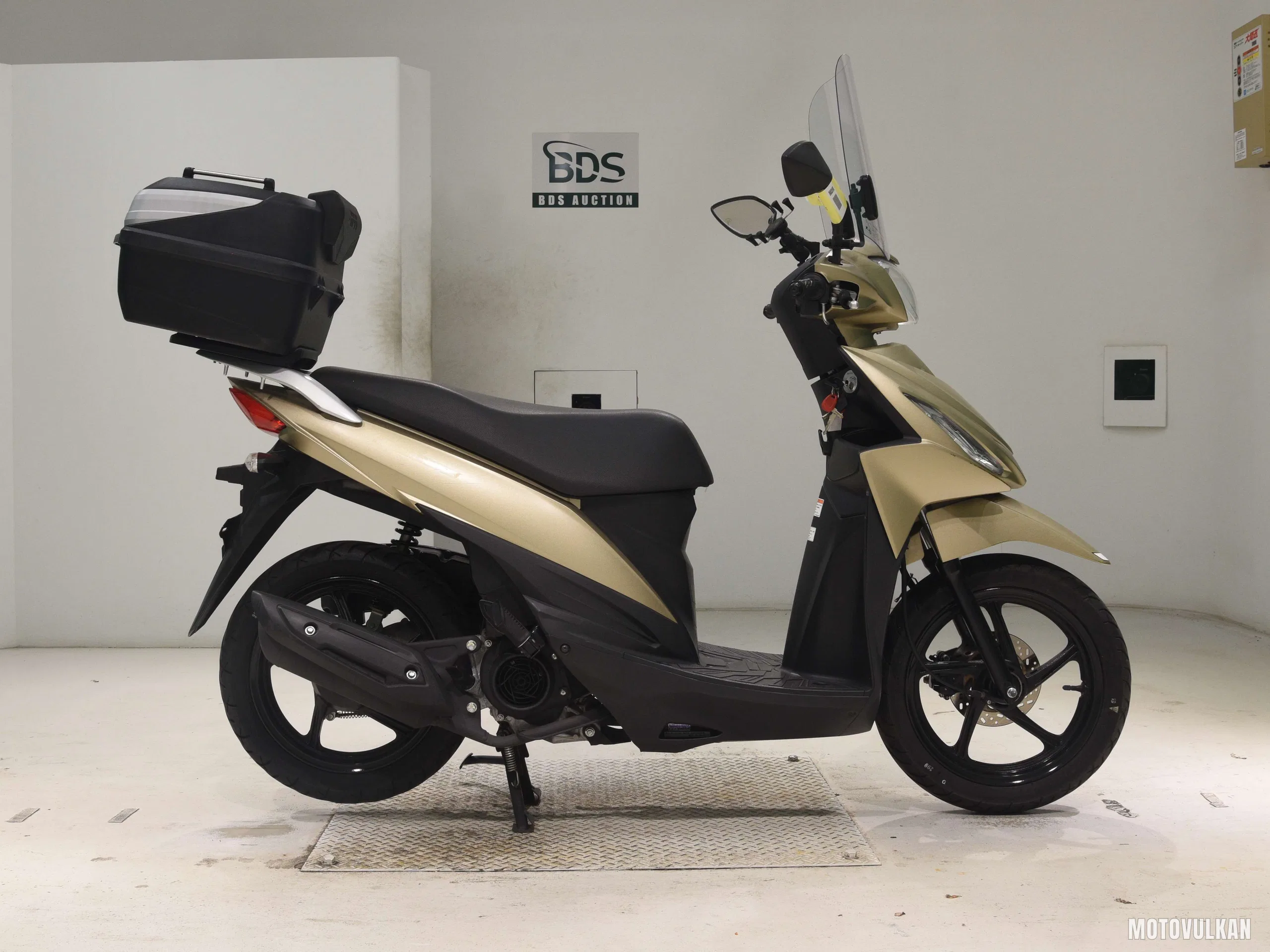 Suzuki ADDRESS110-2