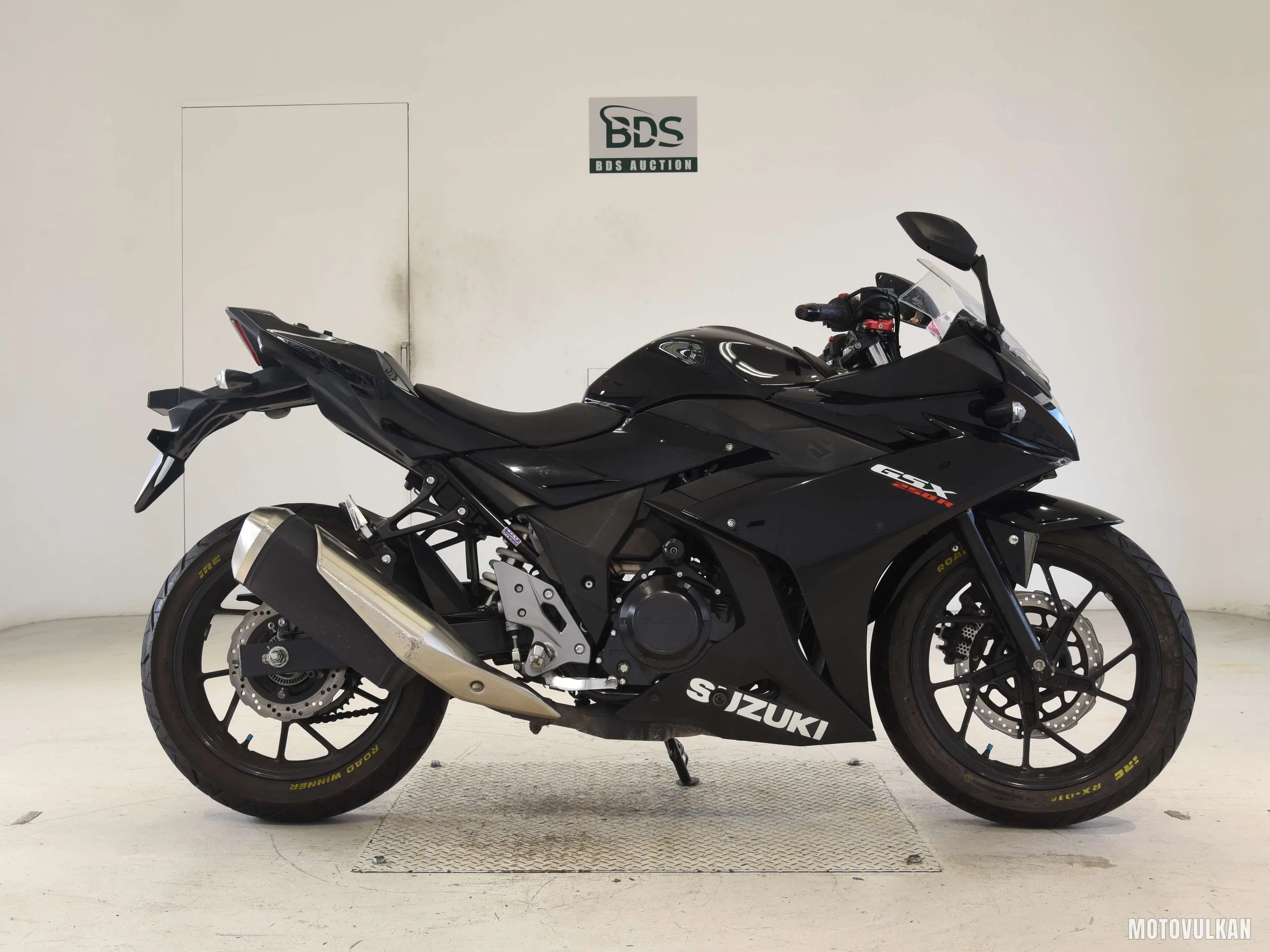 Suzuki GSX250R