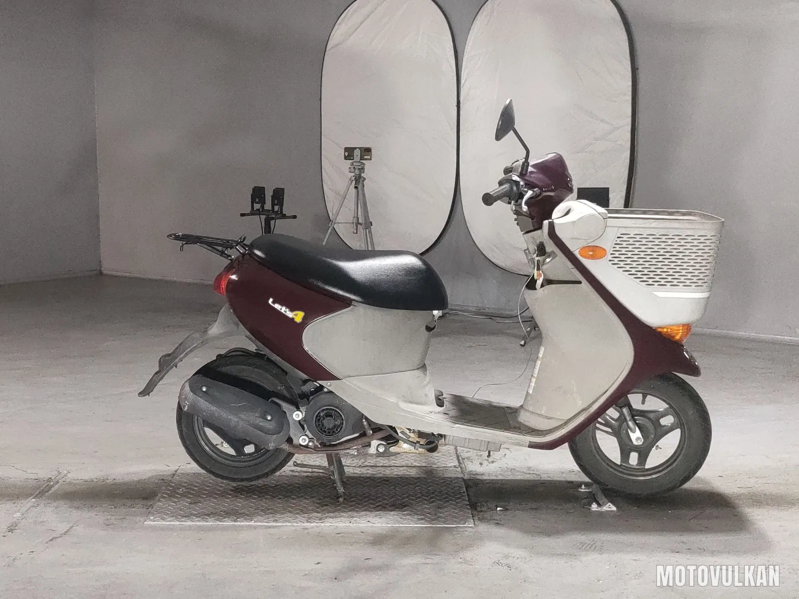 Suzuki Let's 4 Basket