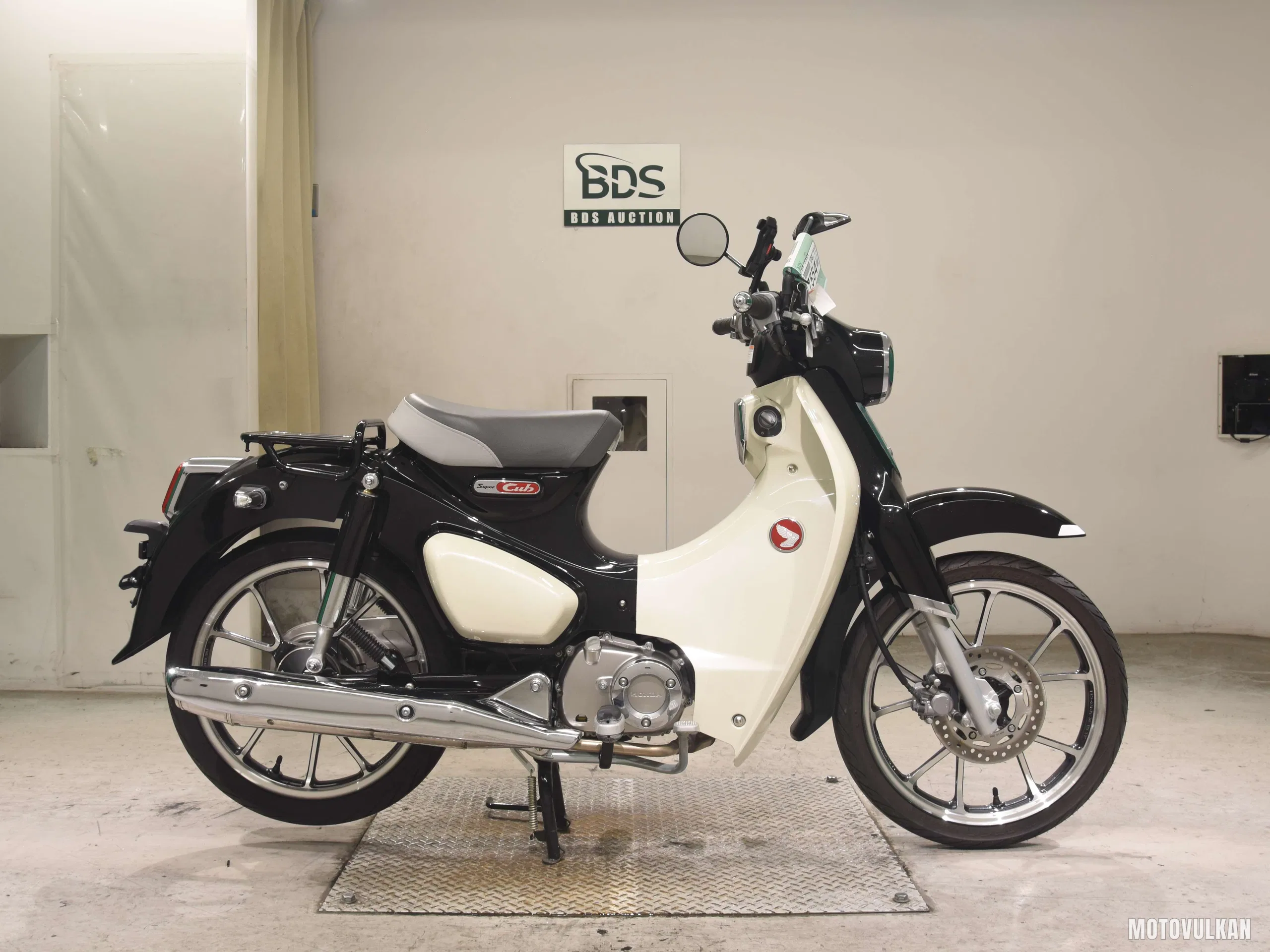 Honda C125