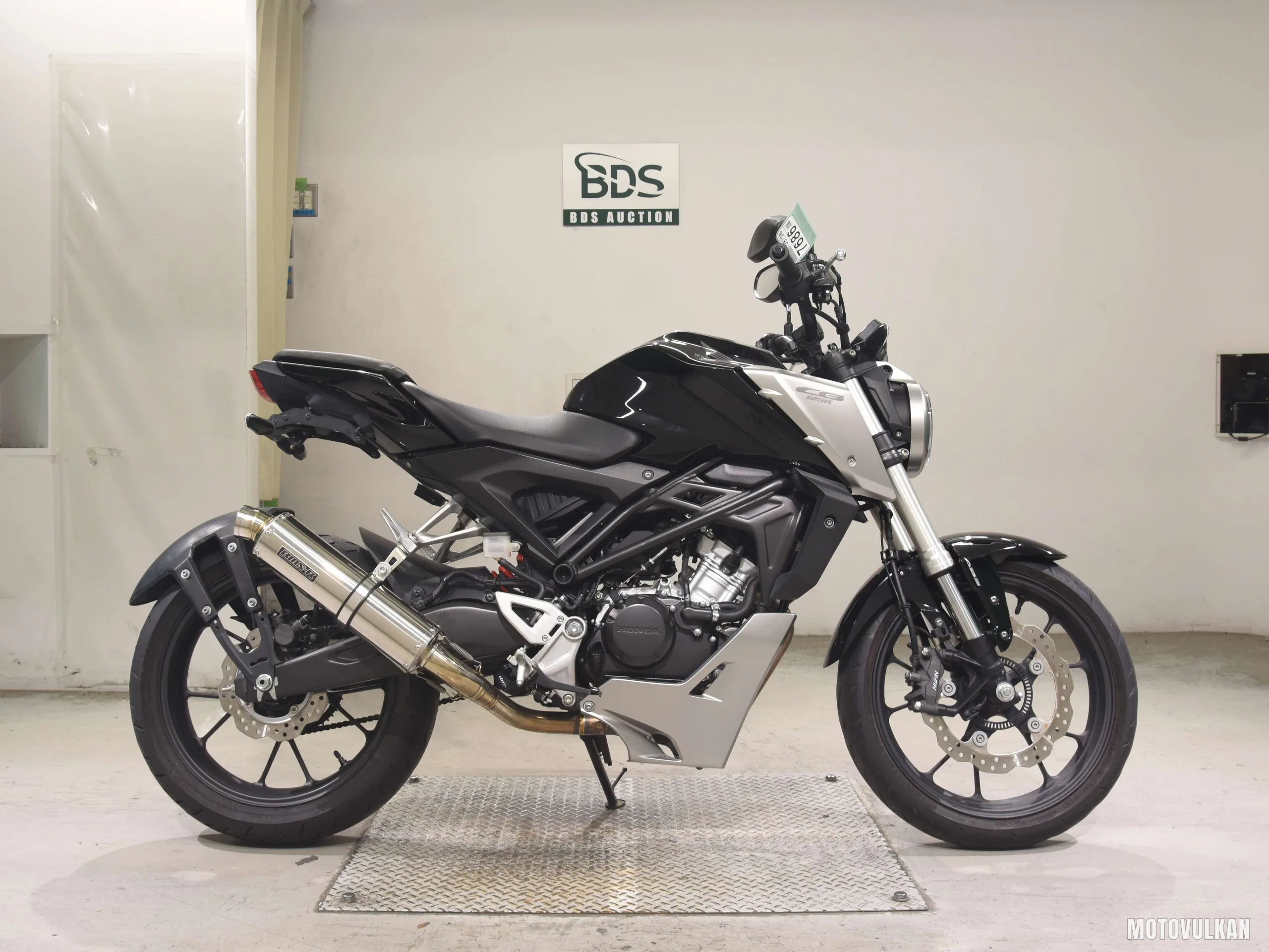 Honda CB125R