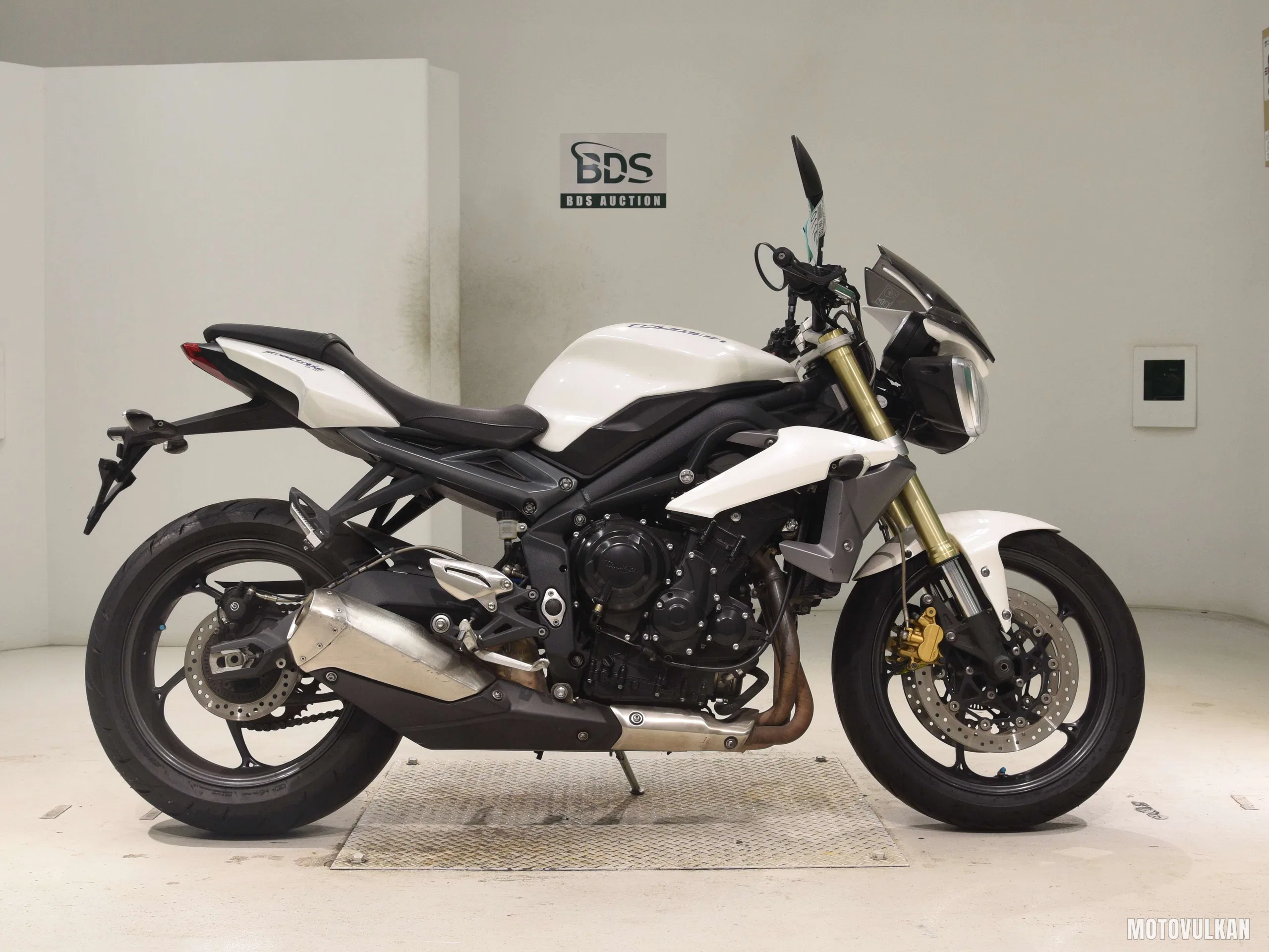  TRIUMPH STREET TRIPLE85