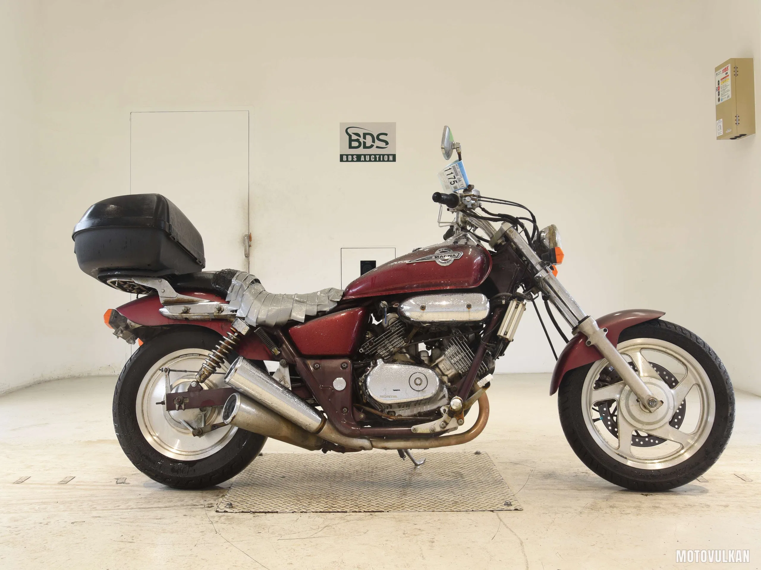 Honda MAGNA250