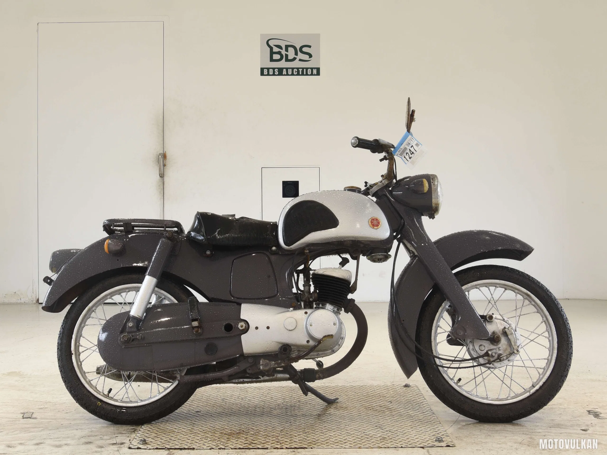 Yamaha YA-2