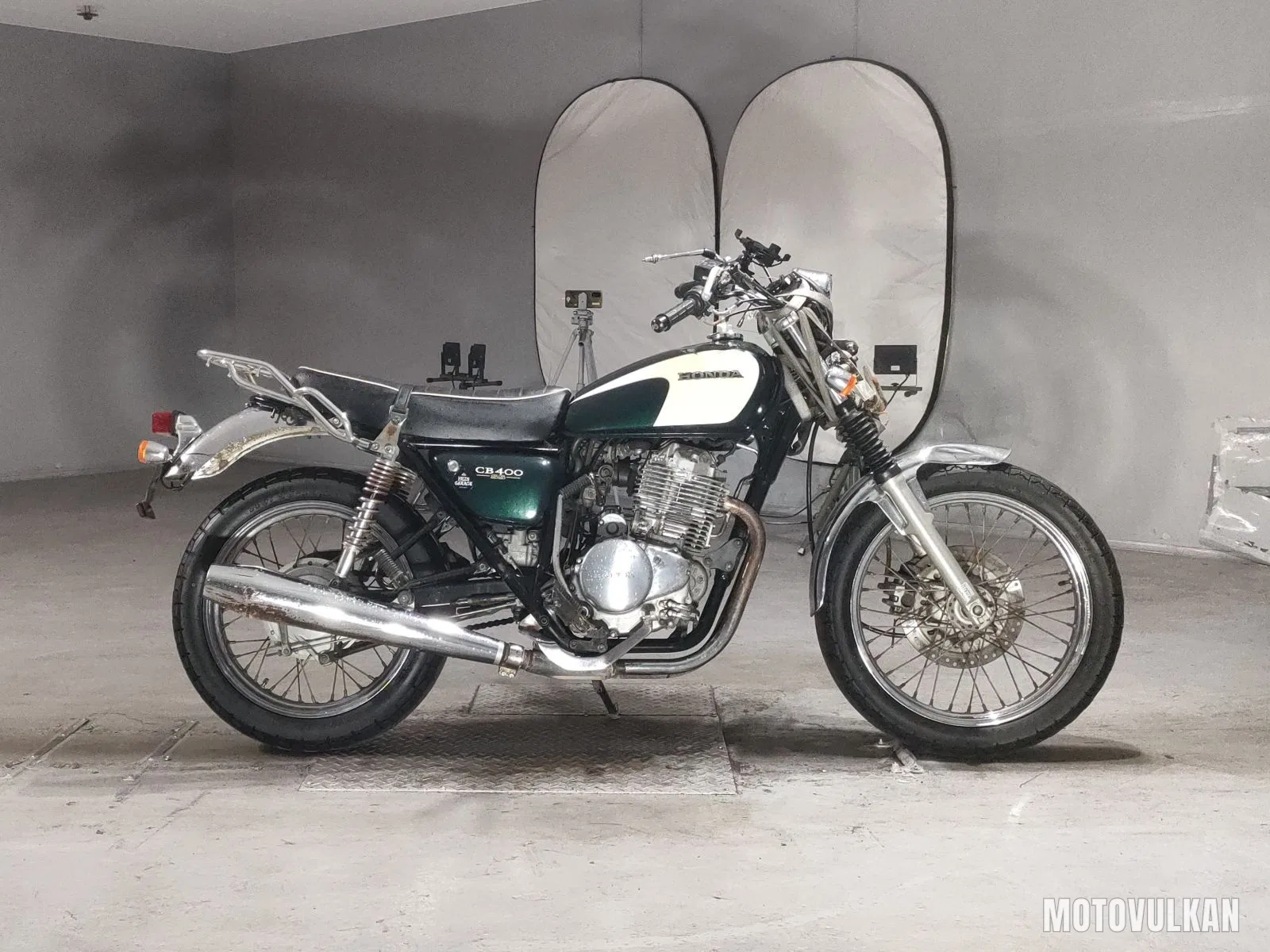 Honda CB400SS セル