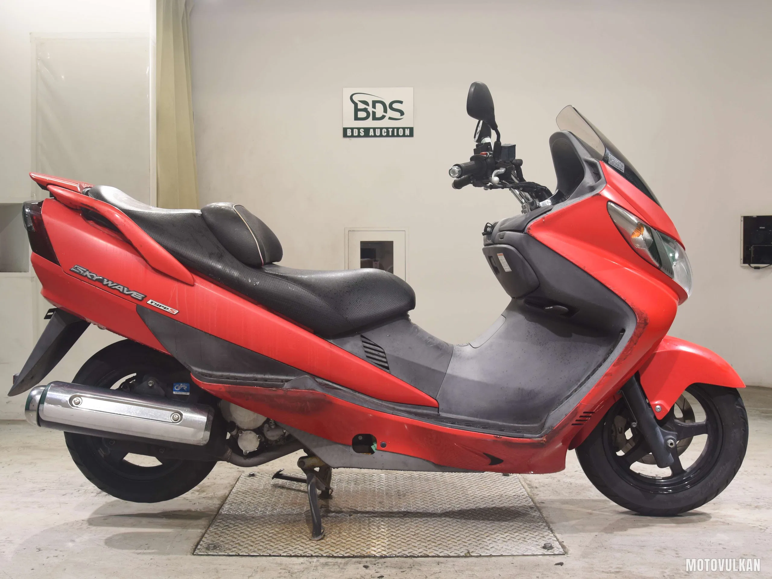 Suzuki SKYWAVE250S-2