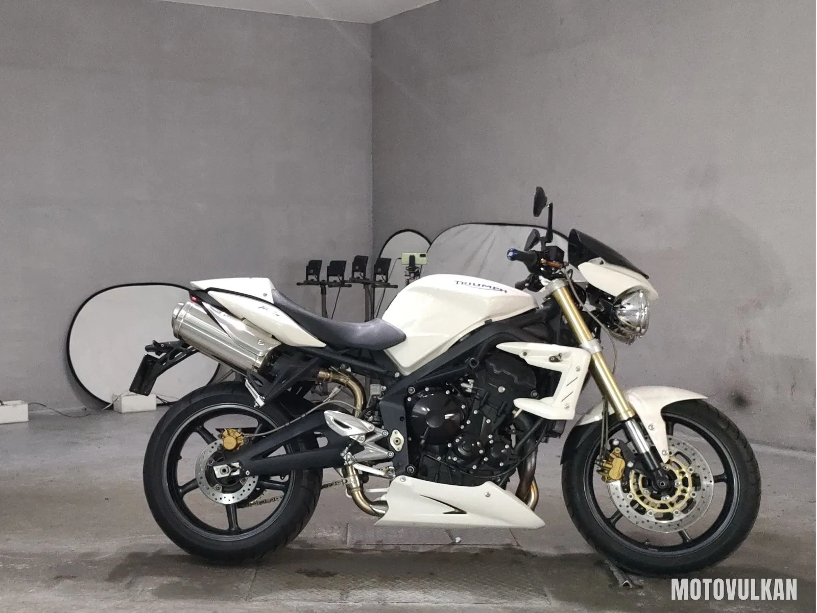 Triumph Triumph Street トリプル