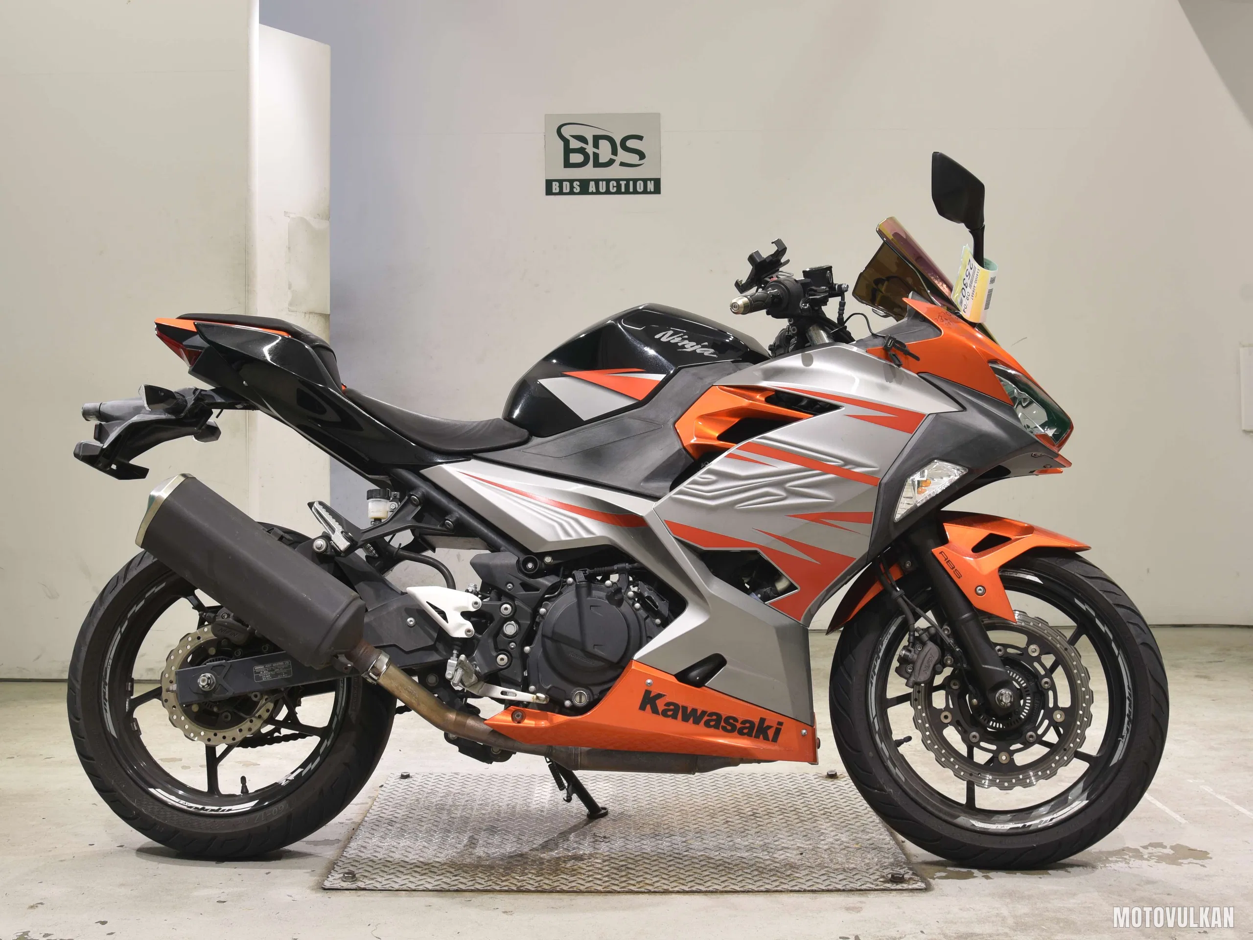 Kawasaki NINJA400-2