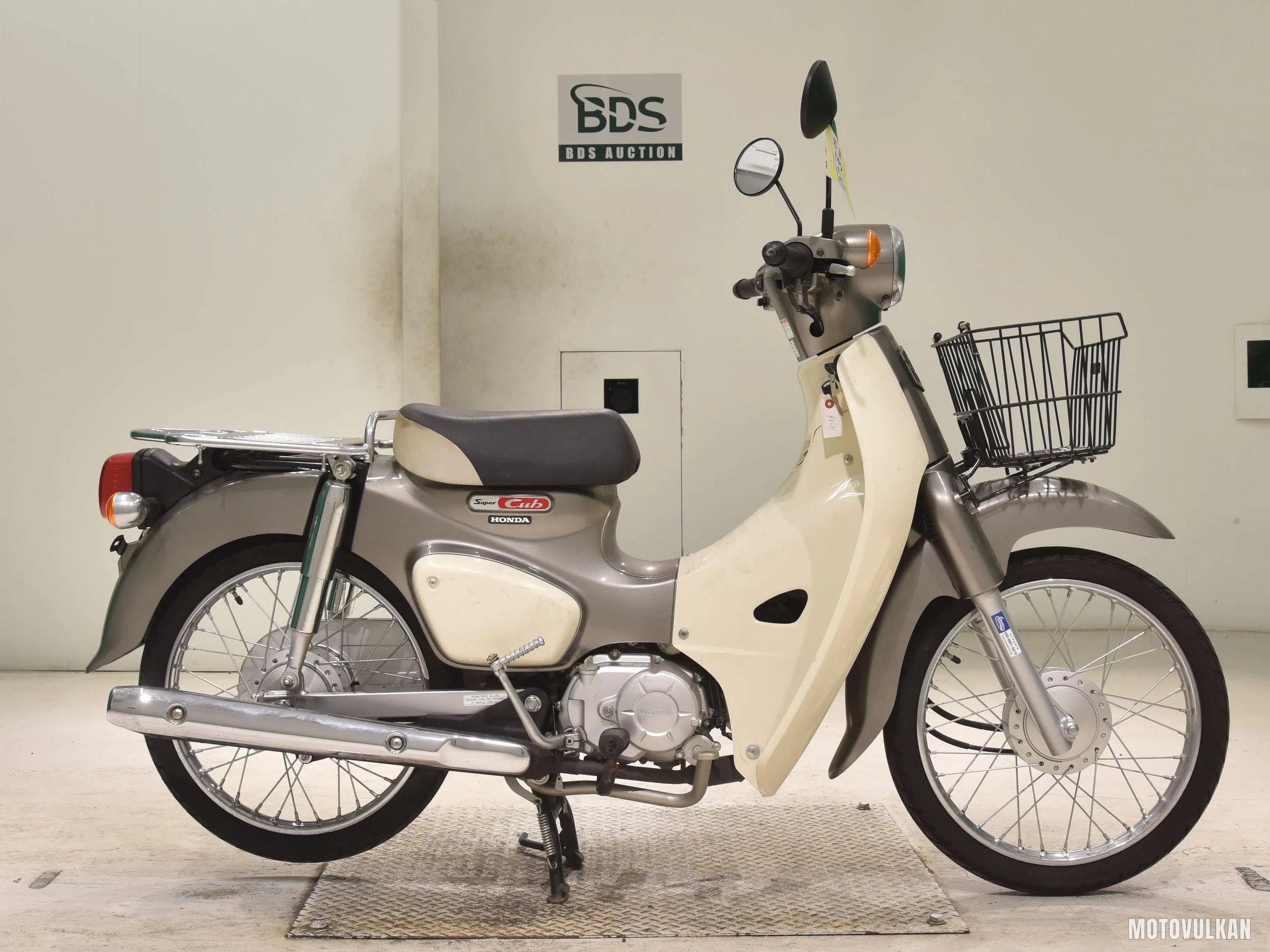 Honda C50-3