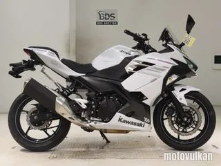 Kawasaki NINJA400-2