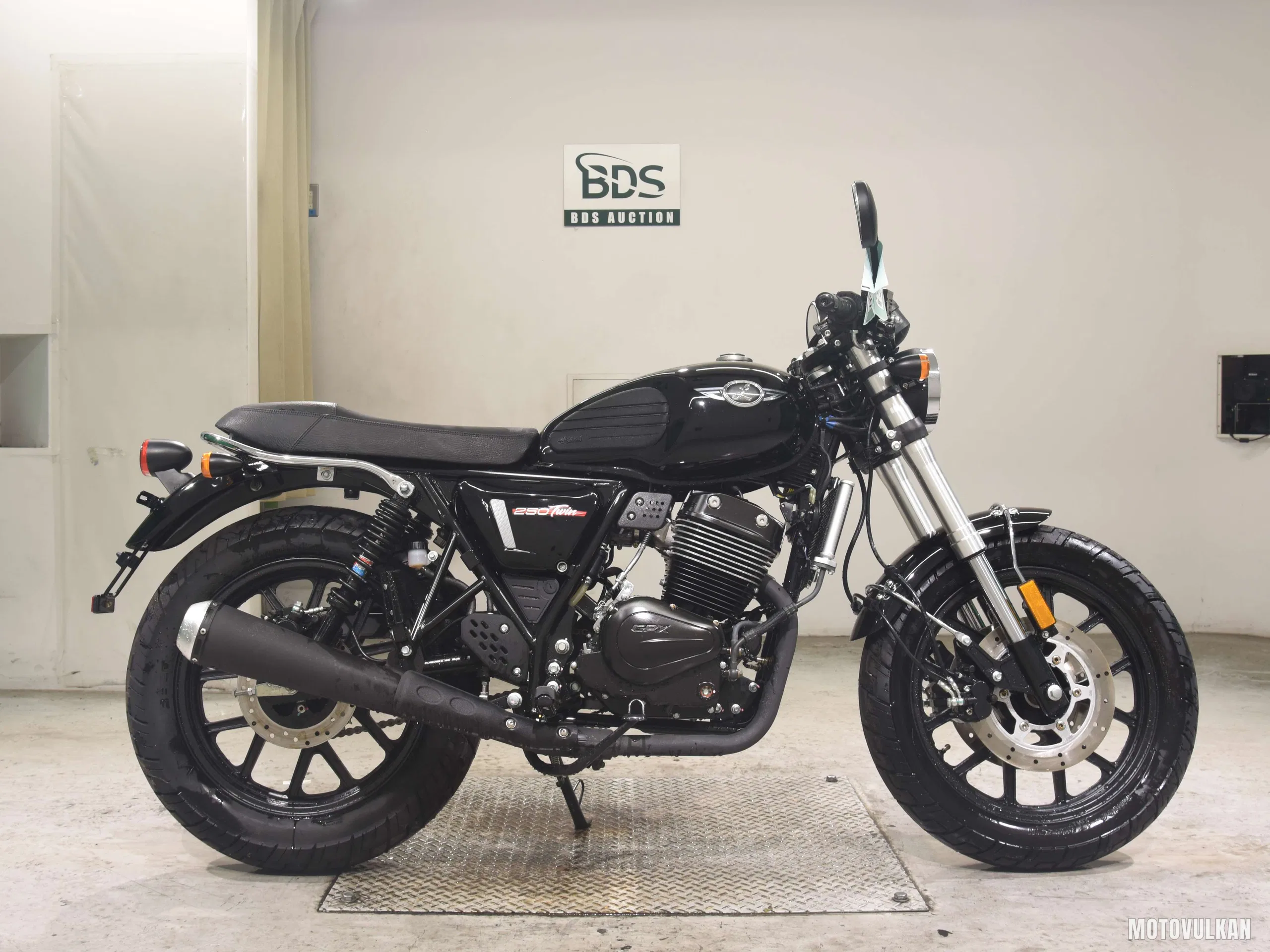  GPX LEGEND250 Twin