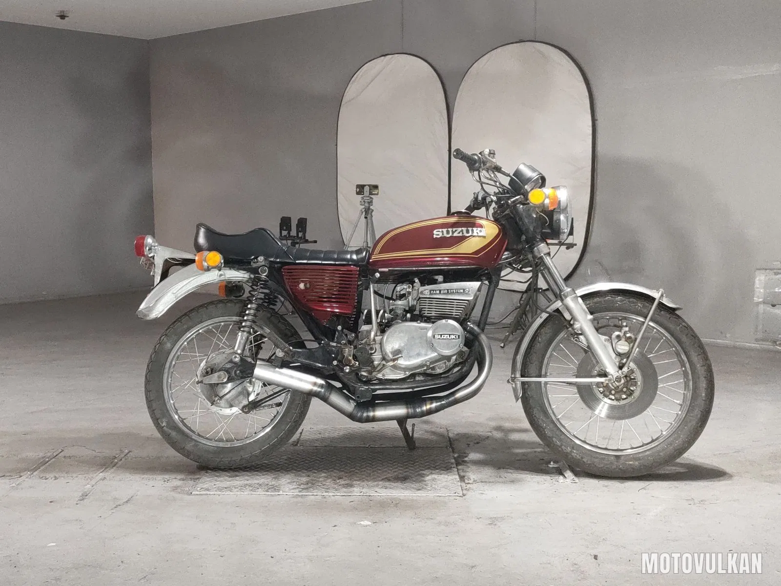 Suzuki GT380