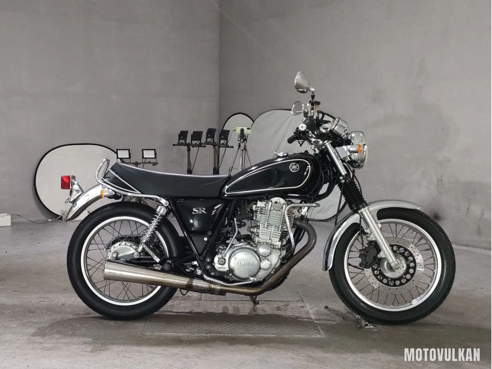 Yamaha SR400