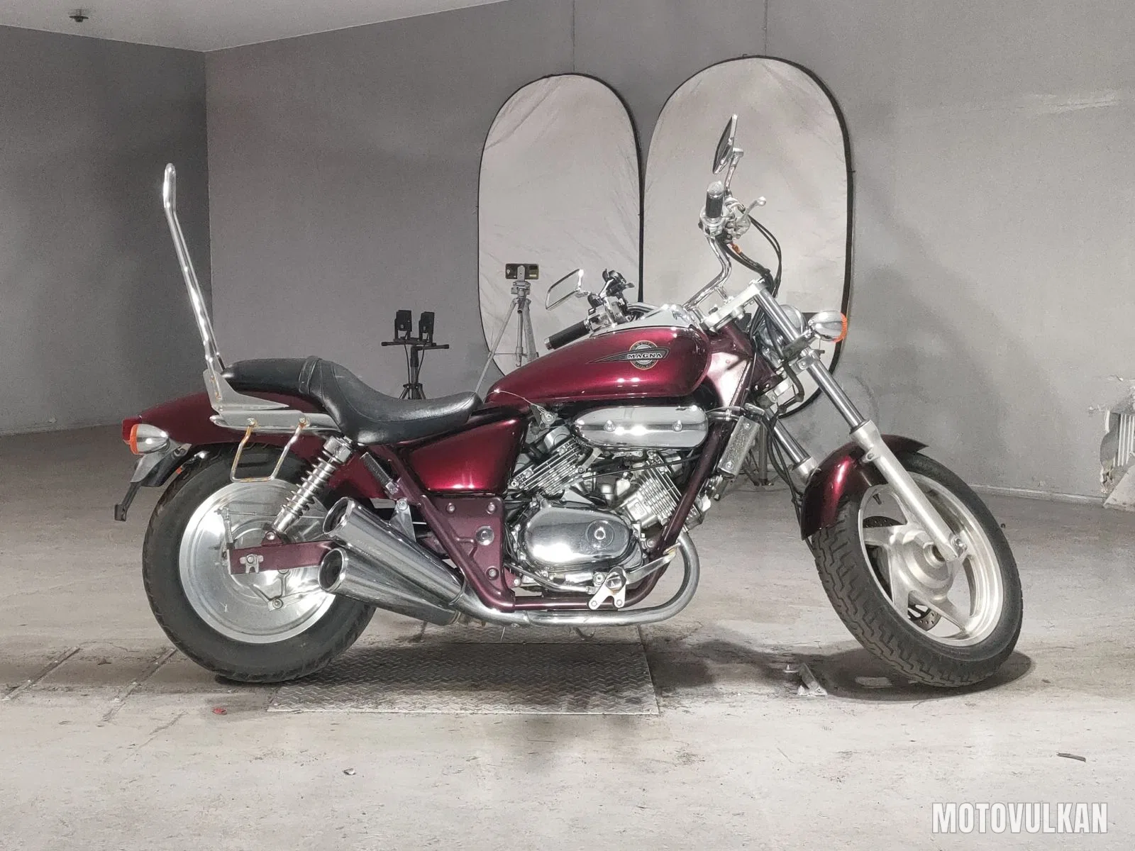 Honda Magna 250