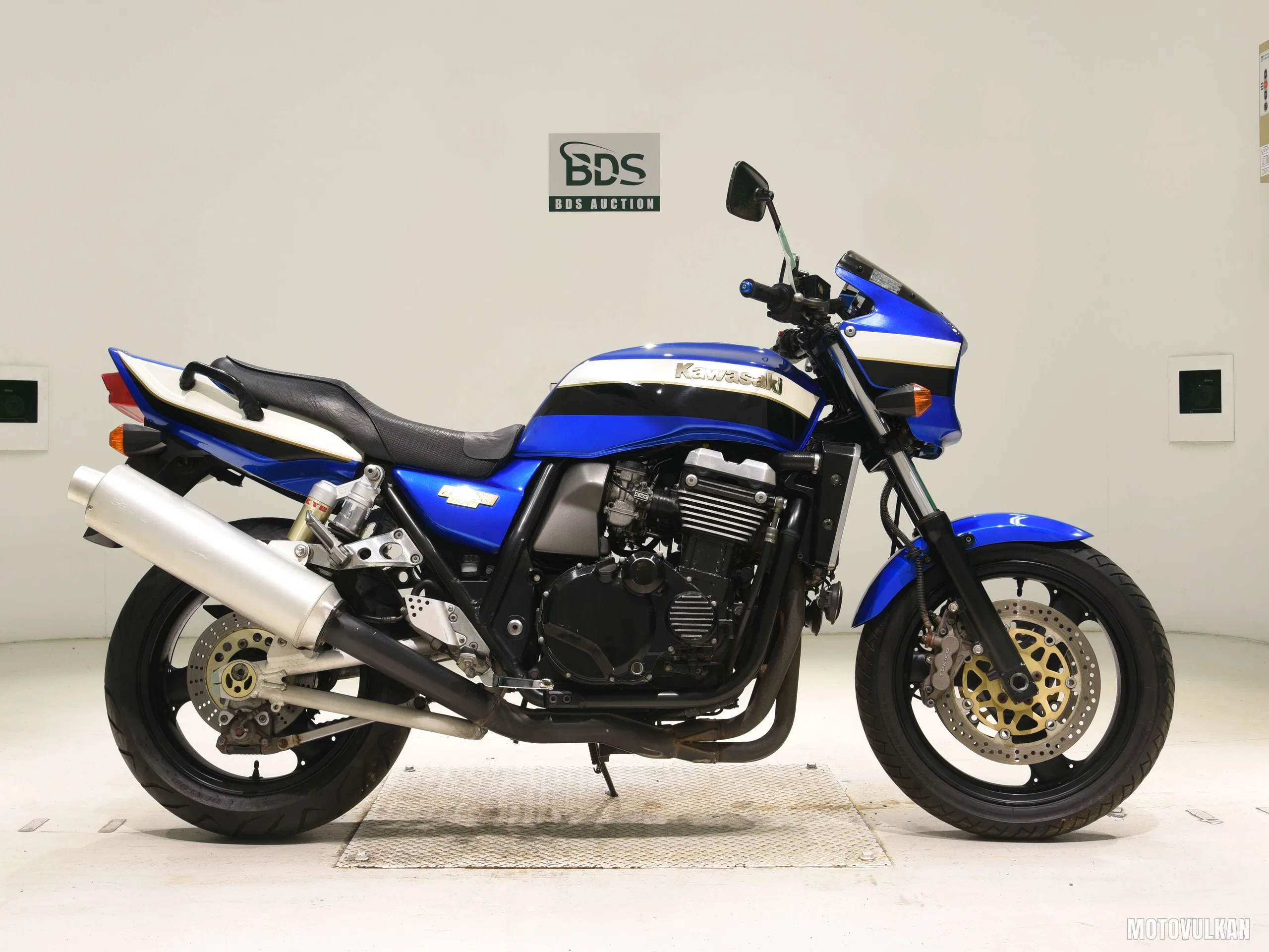 Kawasaki ZRX1100