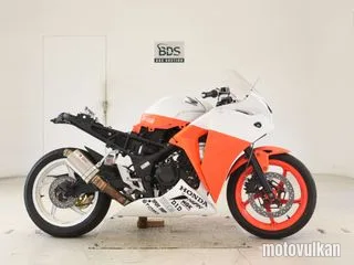 Honda CBR250R-3