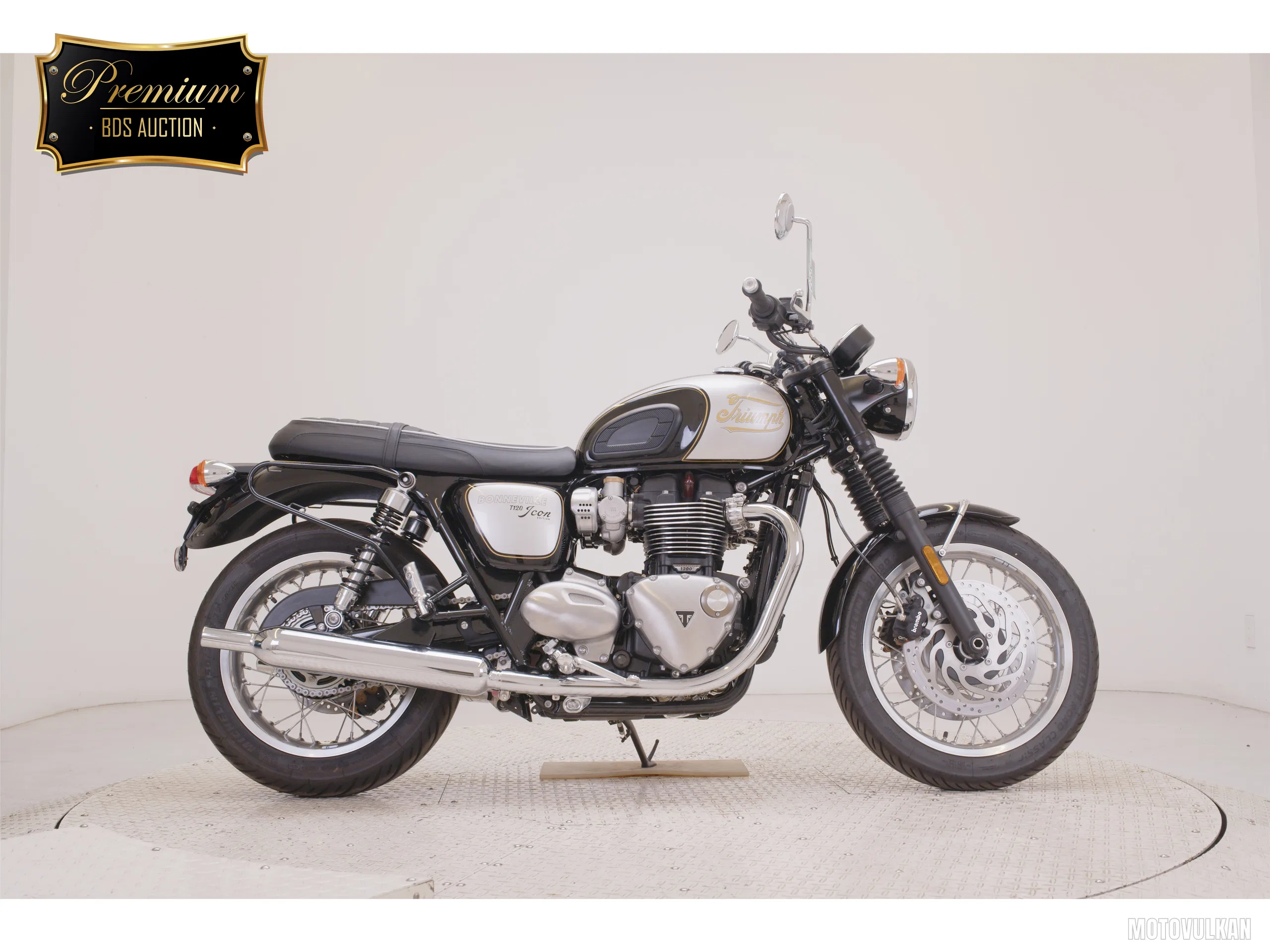  TRIUMPH BONNEVILLE T120アイコ