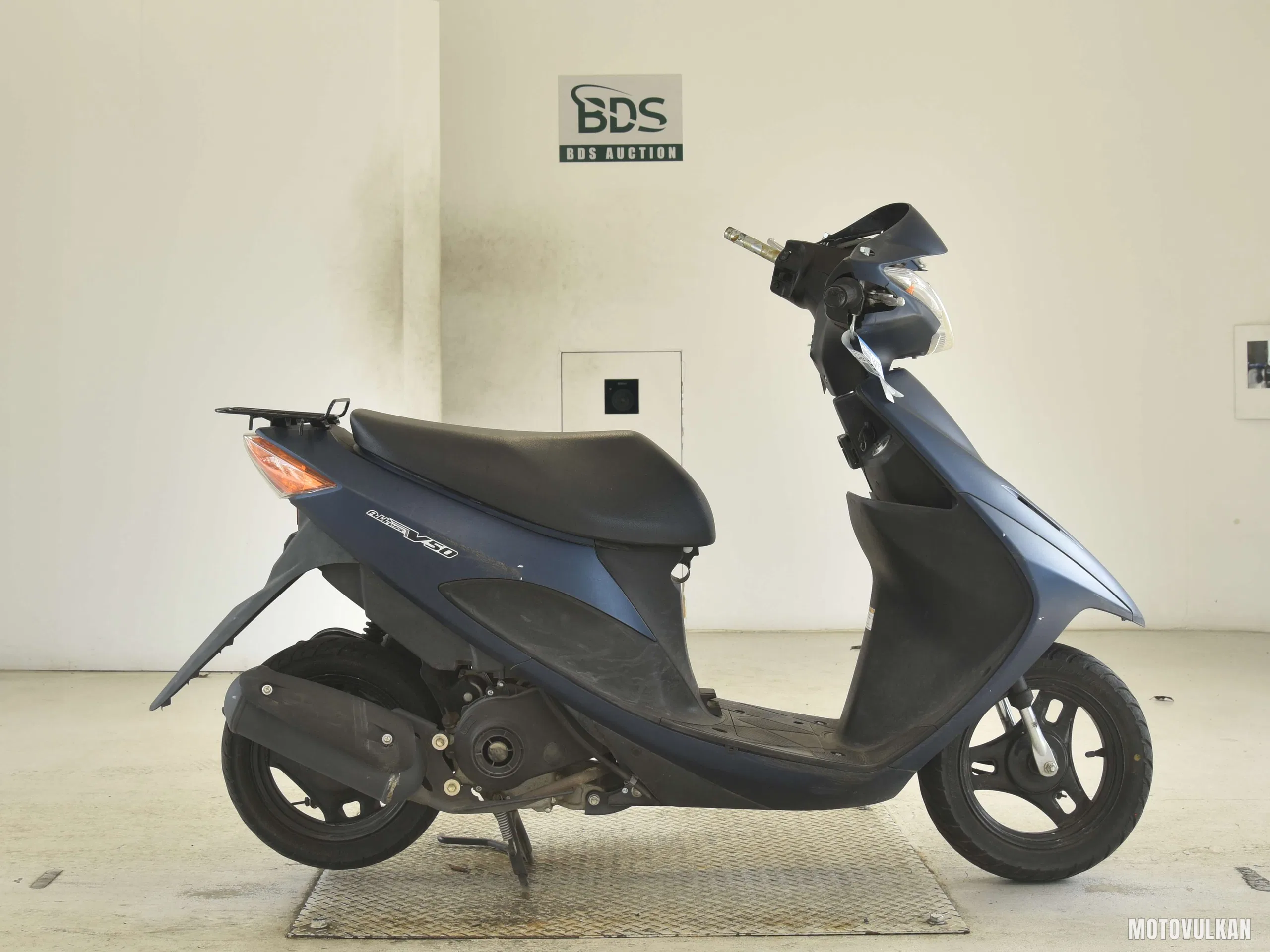 Suzuki ADDRESS V50-3