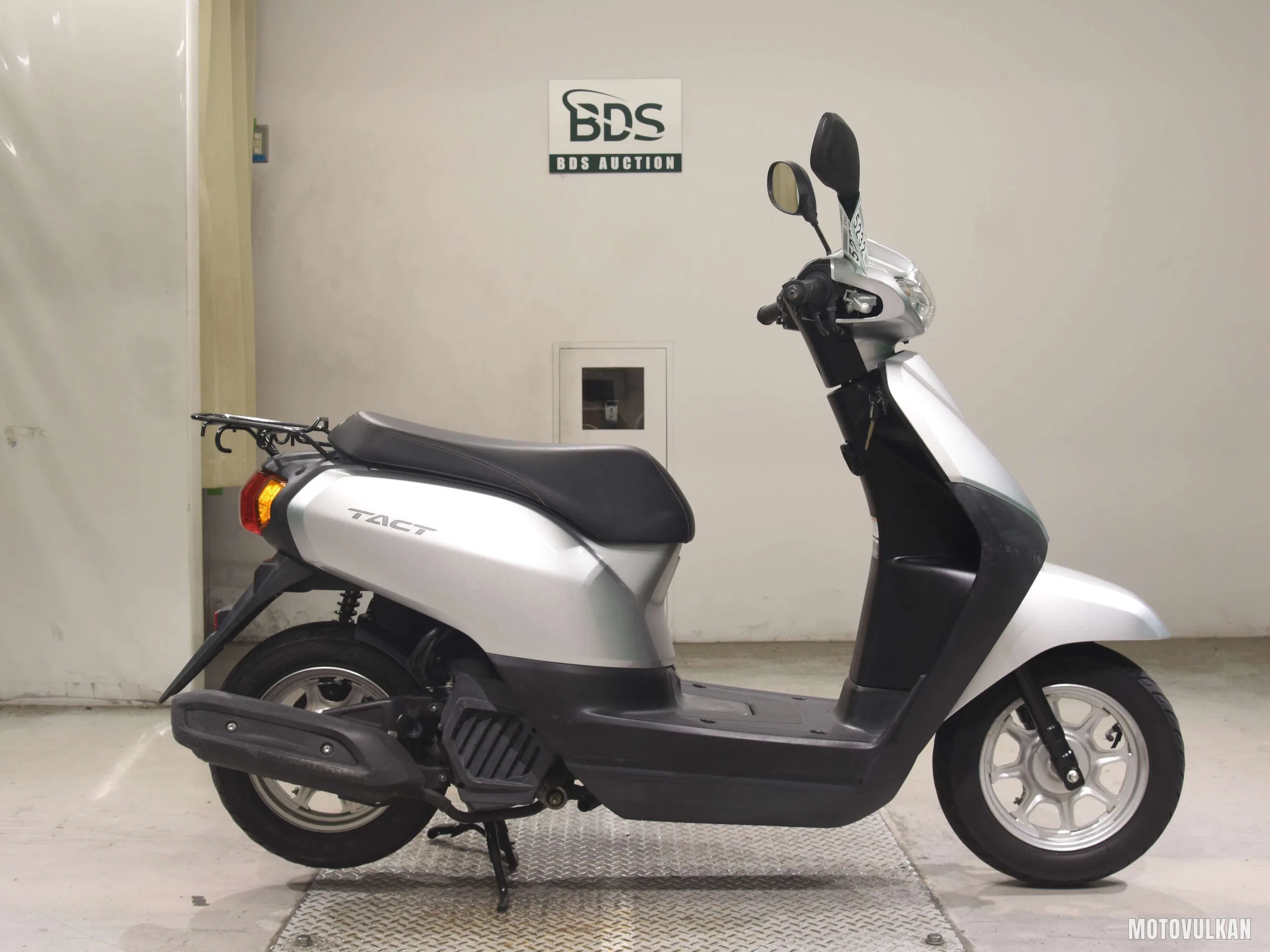 Honda TACT-4 Basic
