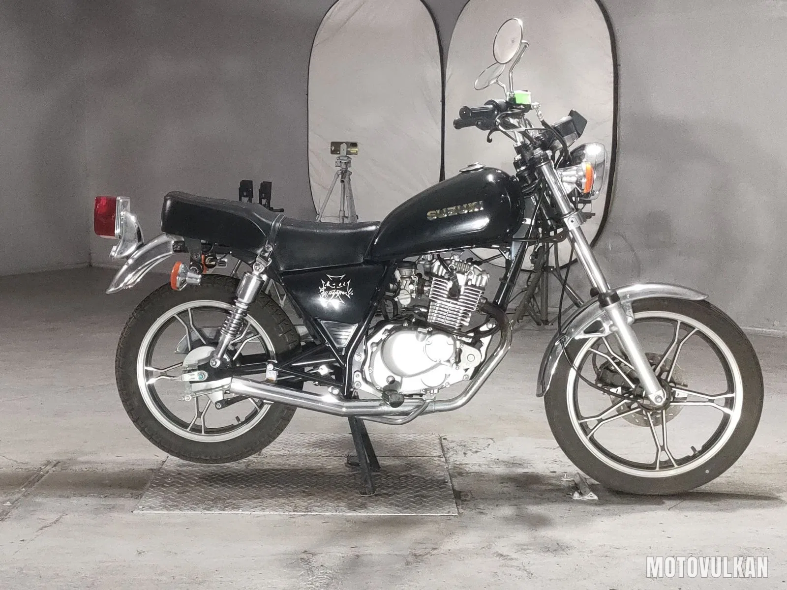 Suzuki GN125H