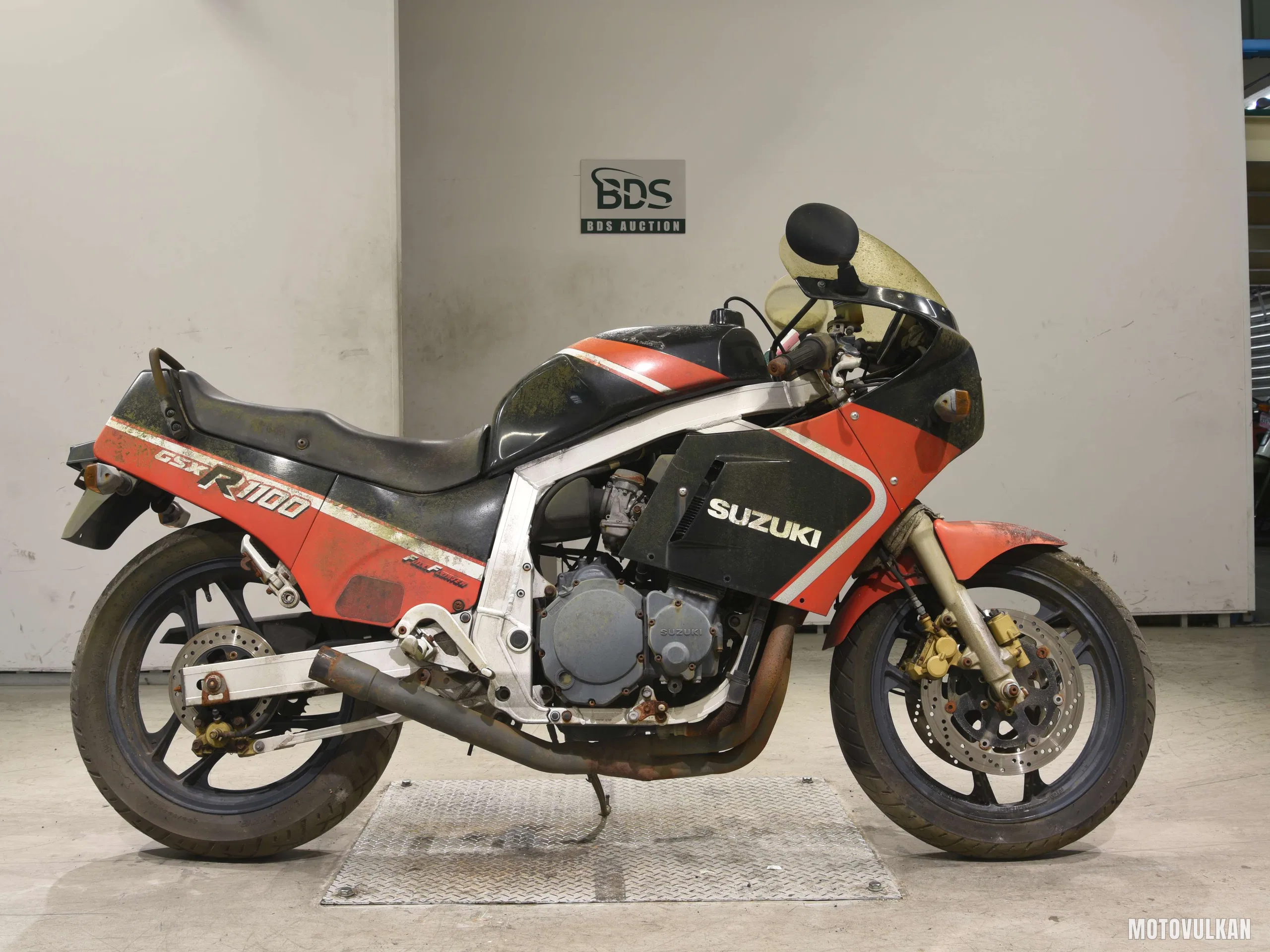 Suzuki GSX-R1100-1