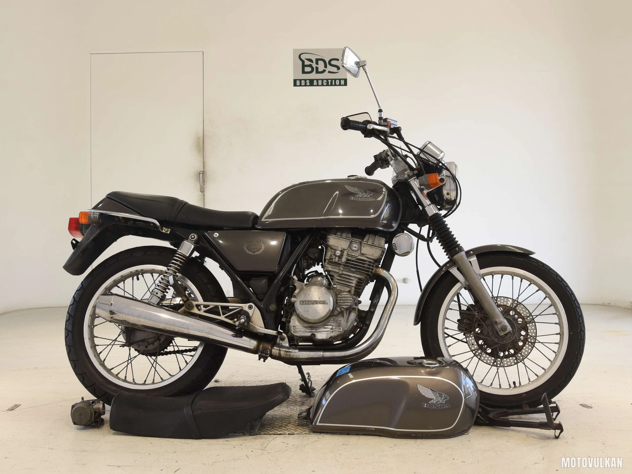 Honda GB250 CLUBMAN-2