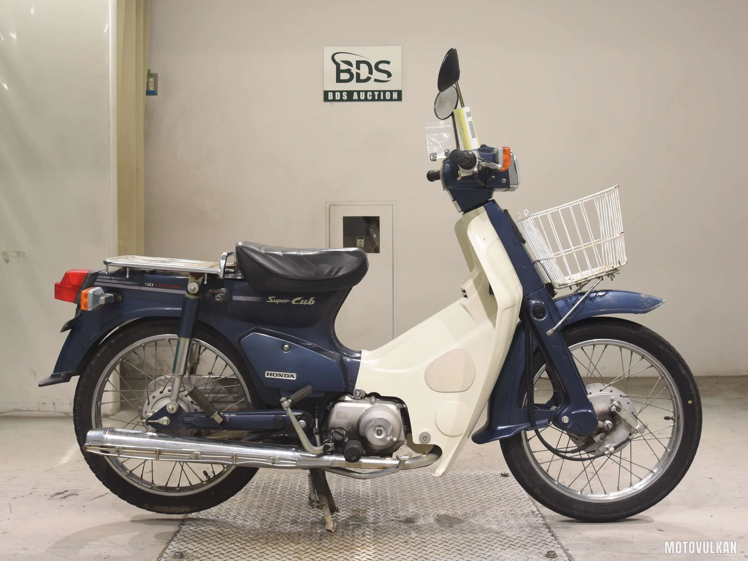 Honda C90-E