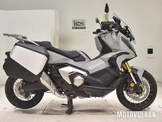 Honda X-ADV750-2