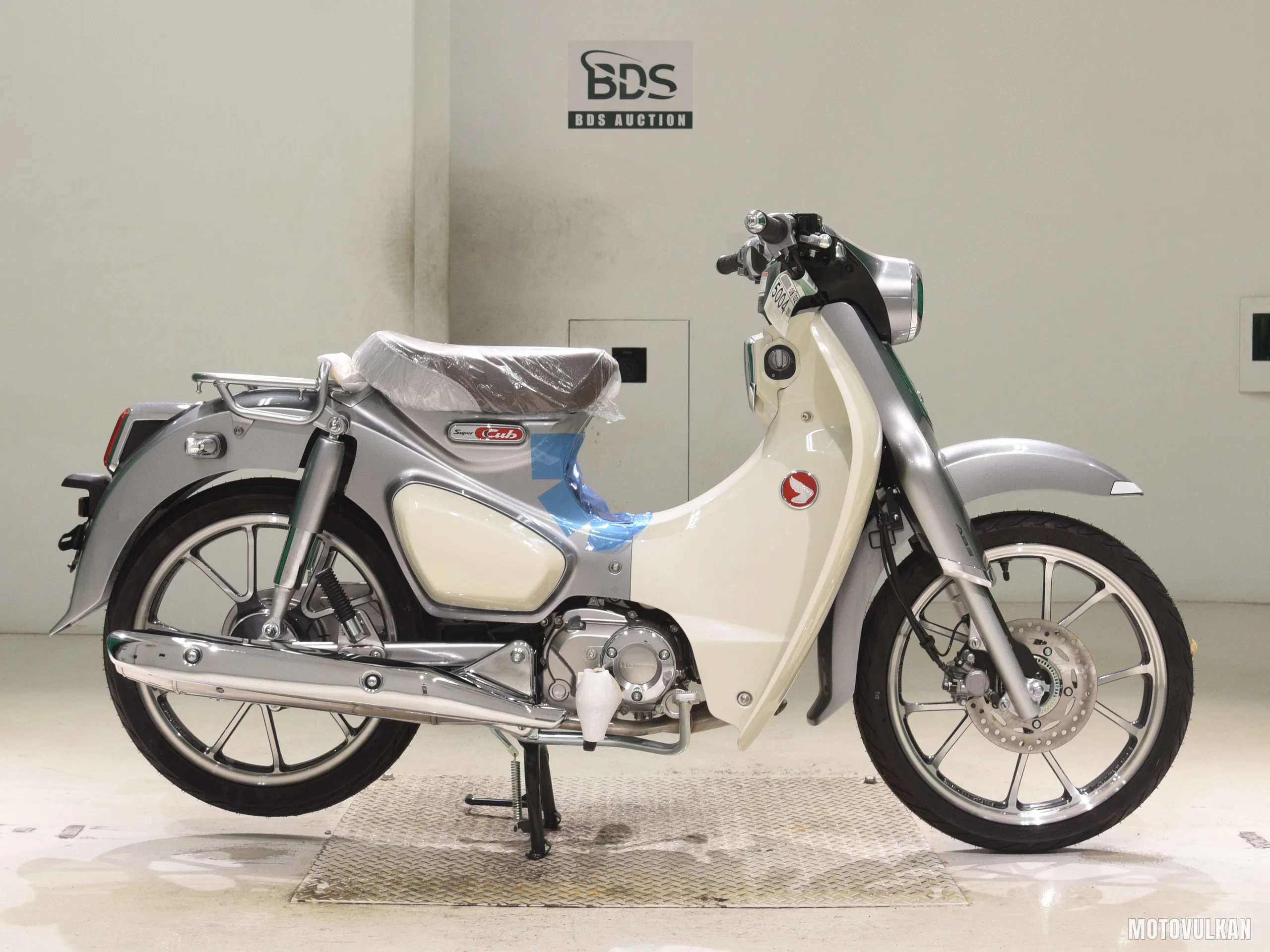 Honda C125-2