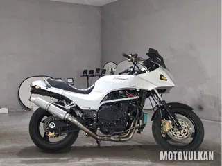 Kawasaki GPZ900R