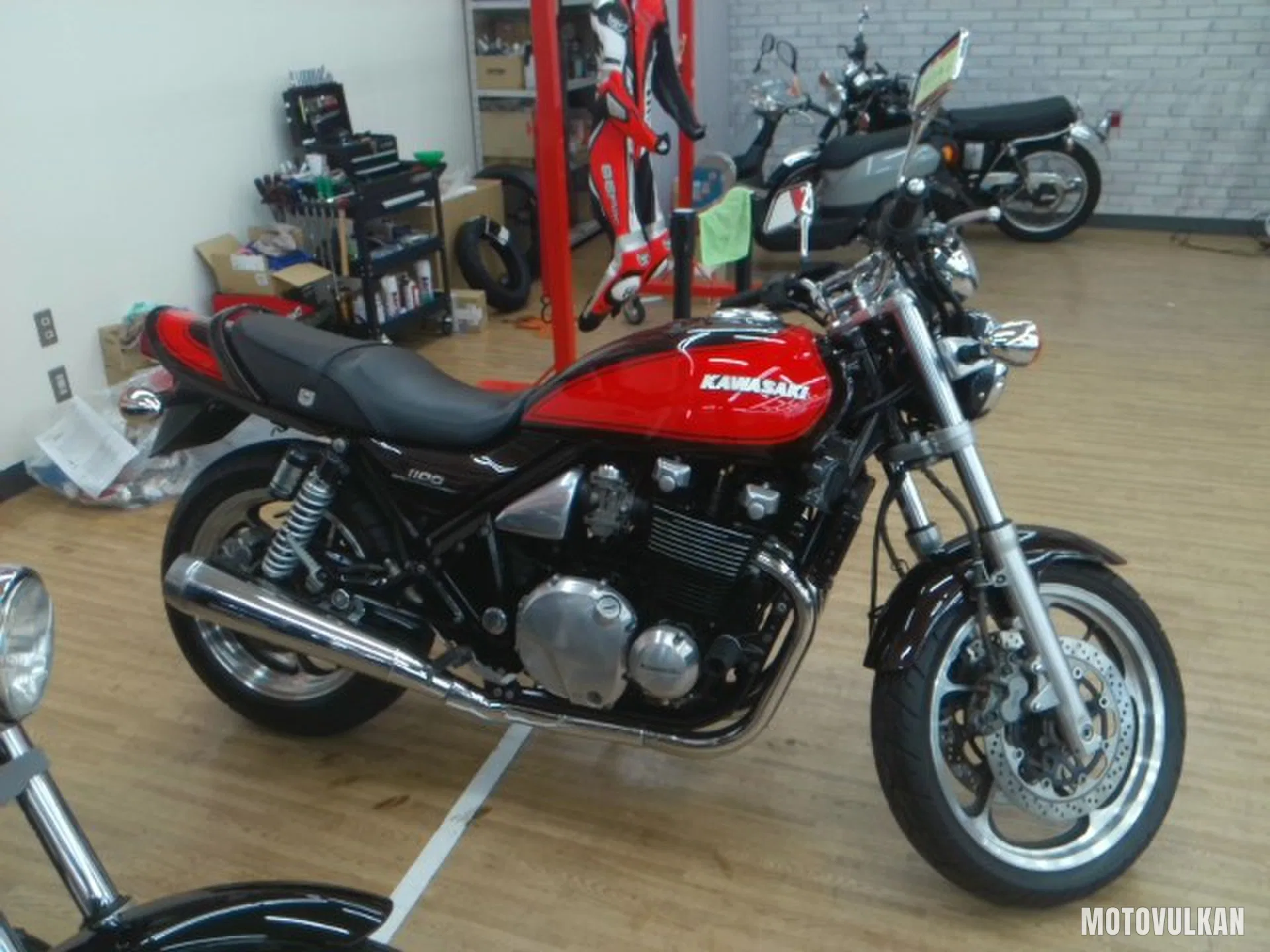 Kawasaki Zephyr1100
