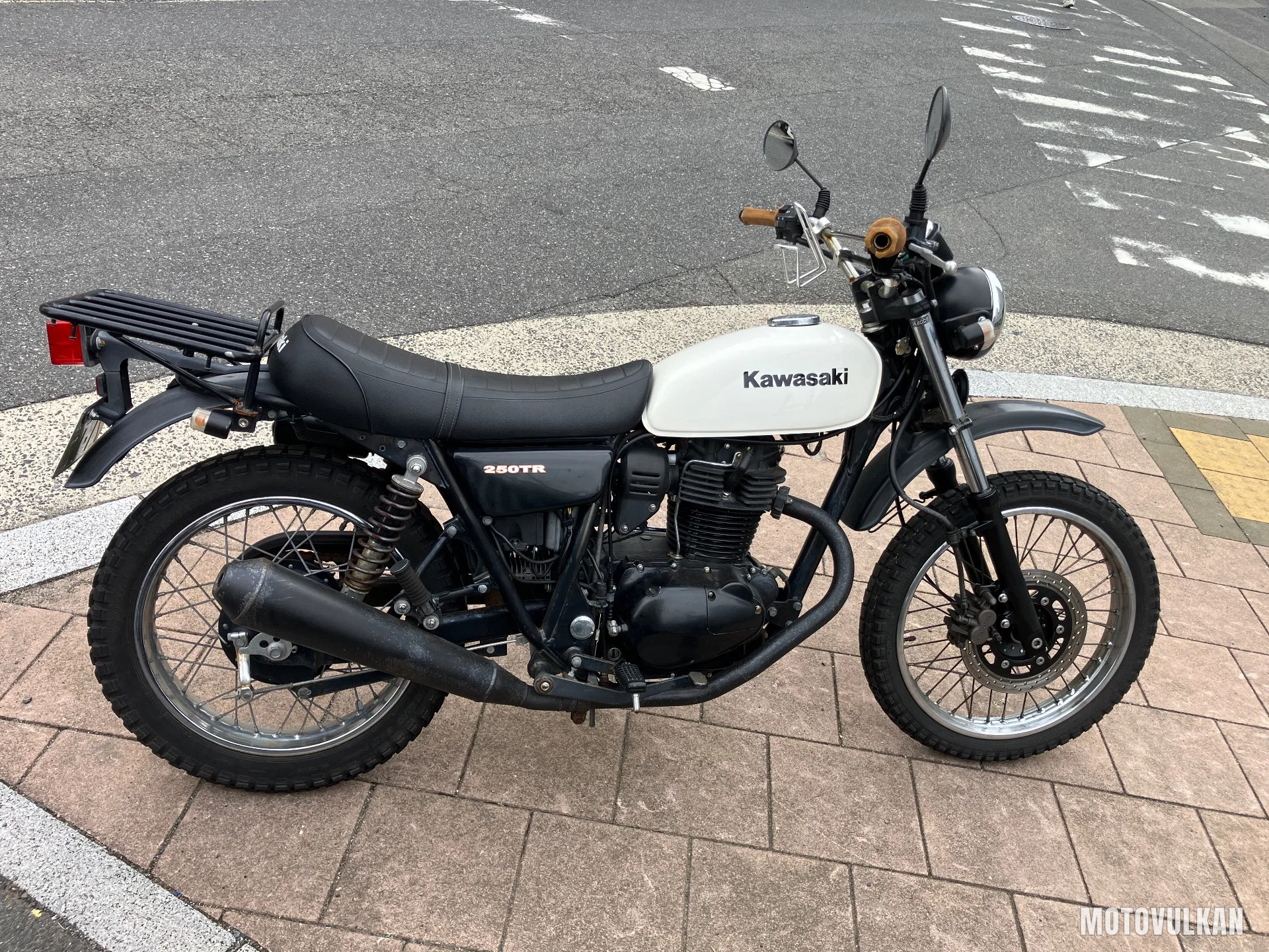 Kawasaki 250Tr