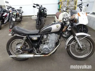 Yamaha Sr400