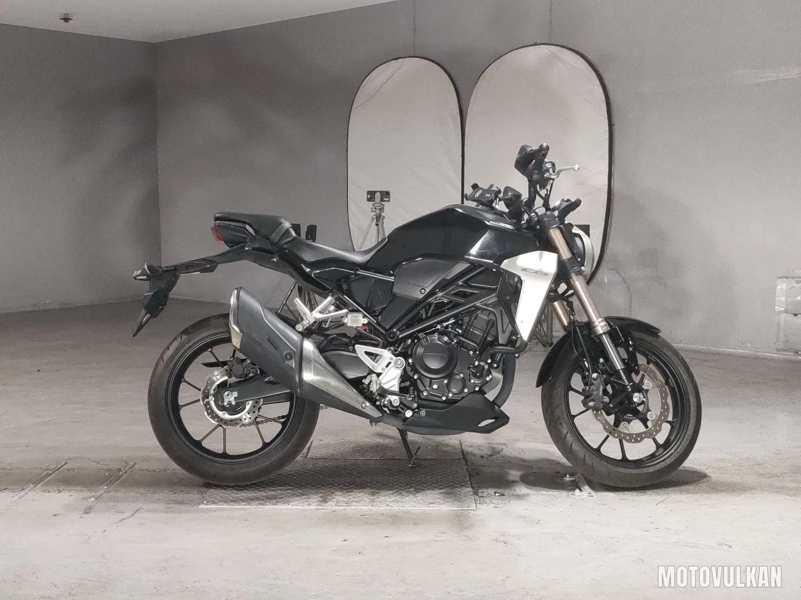Honda CB250R