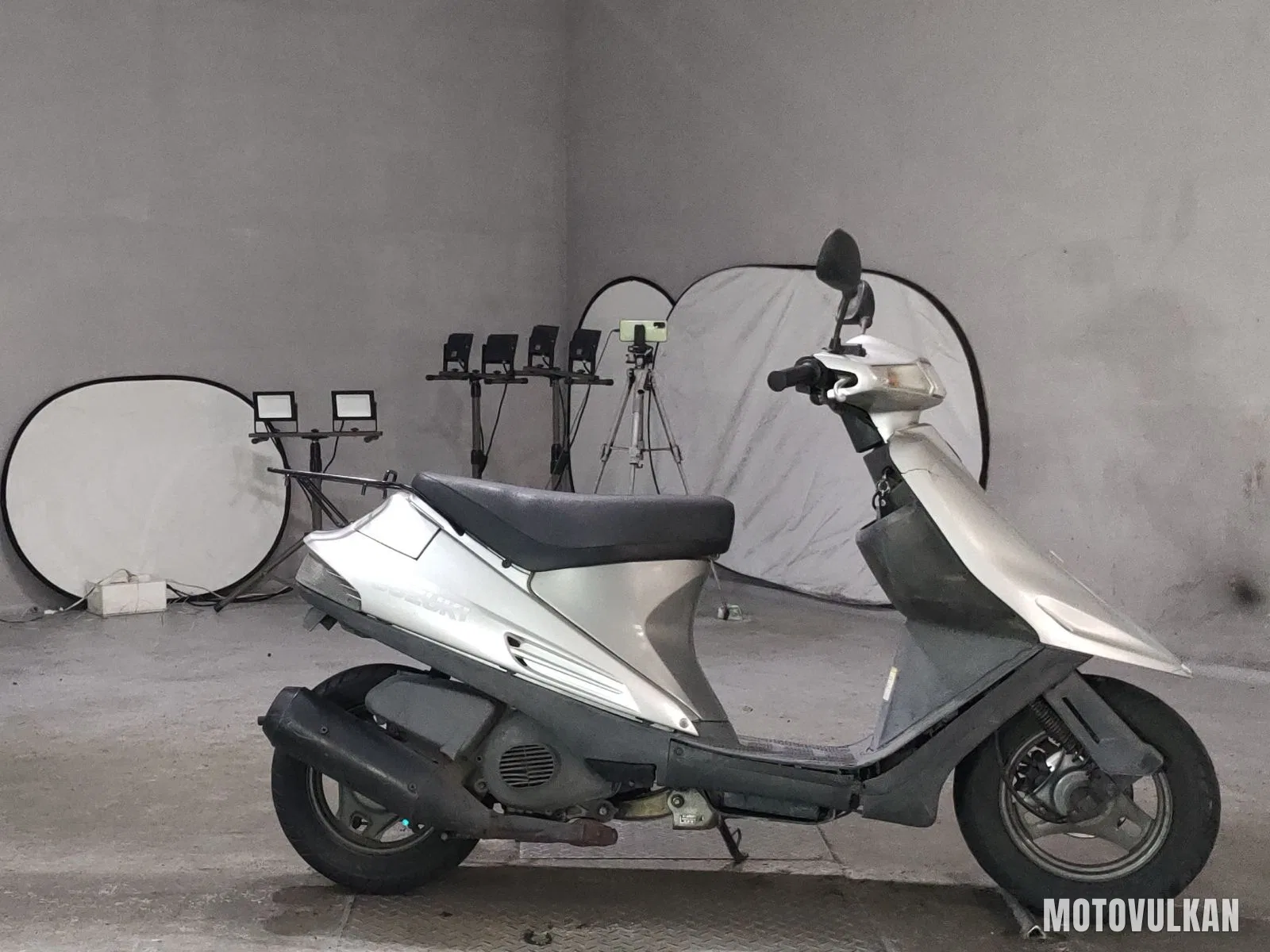 Suzuki Address V100