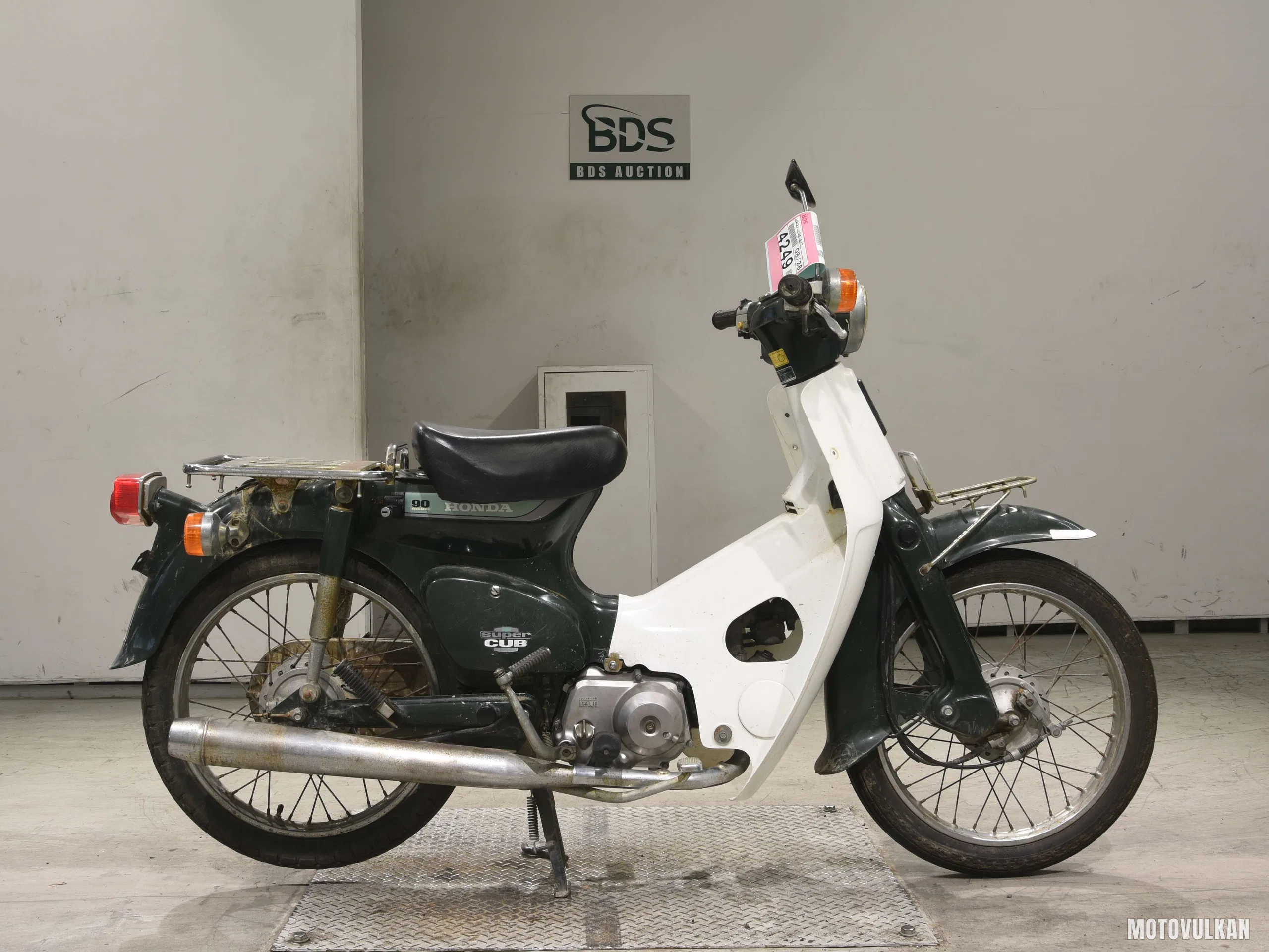 Honda C90