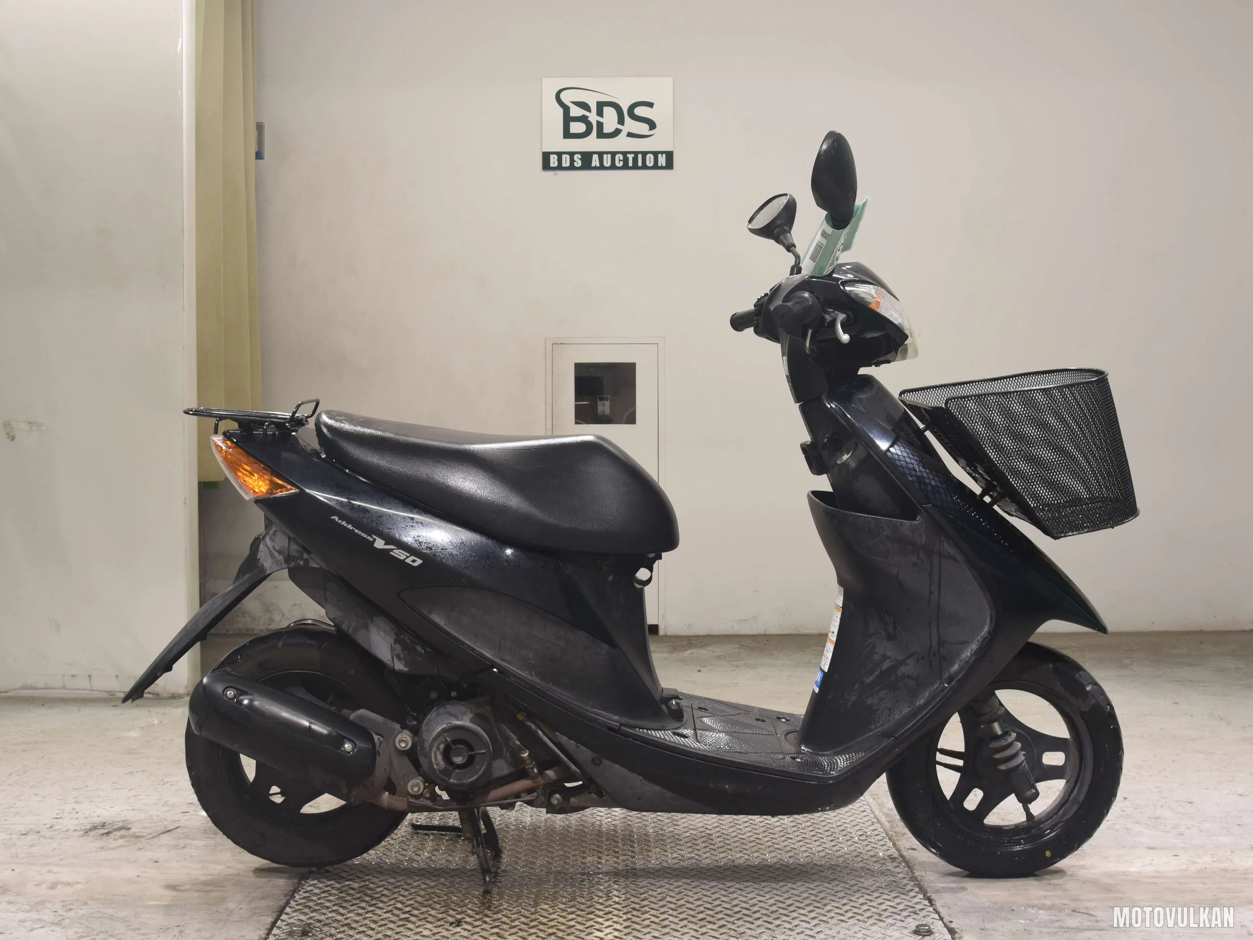Suzuki ADDRESS V50-2