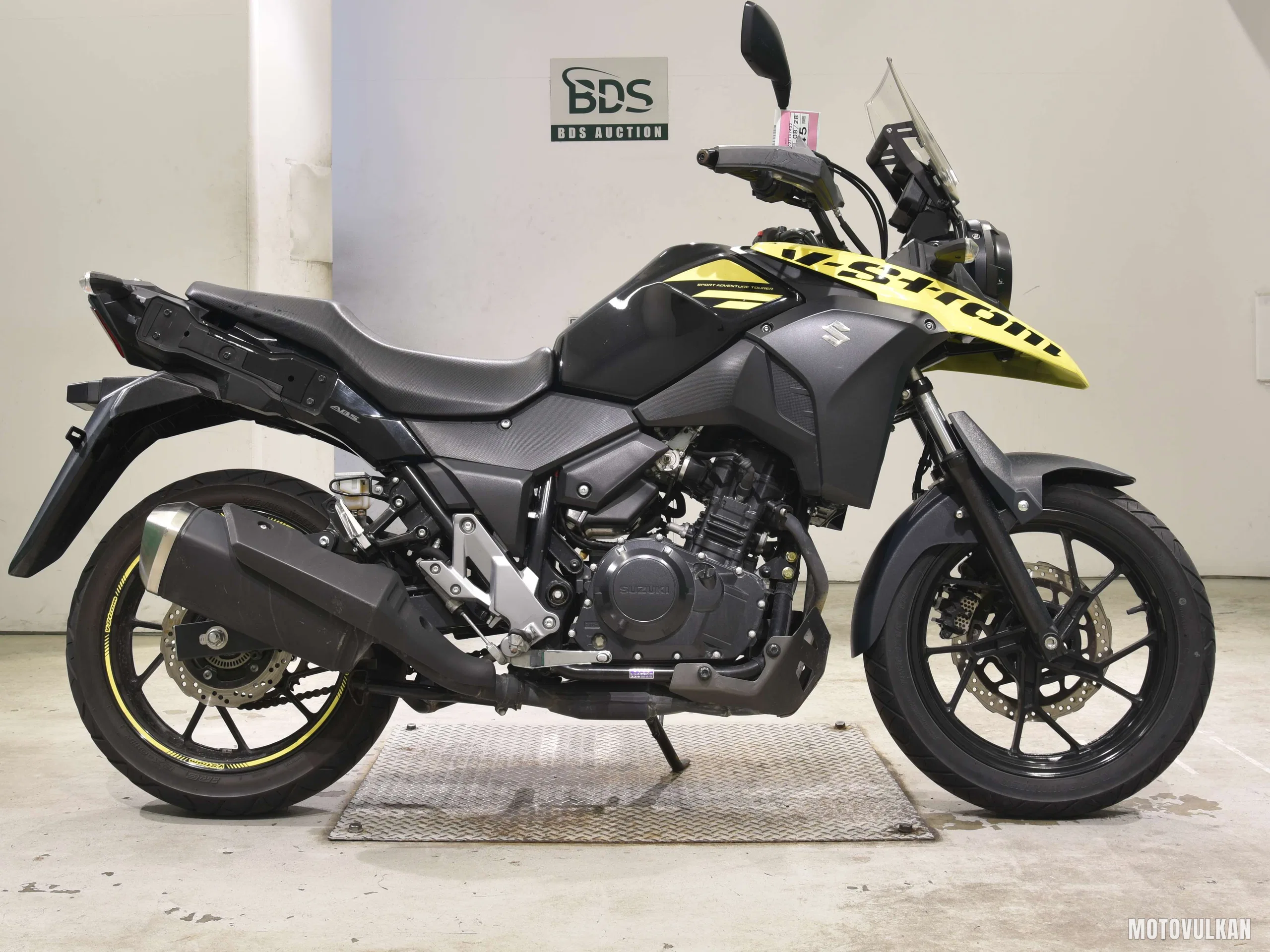 Suzuki V-Strom 250A