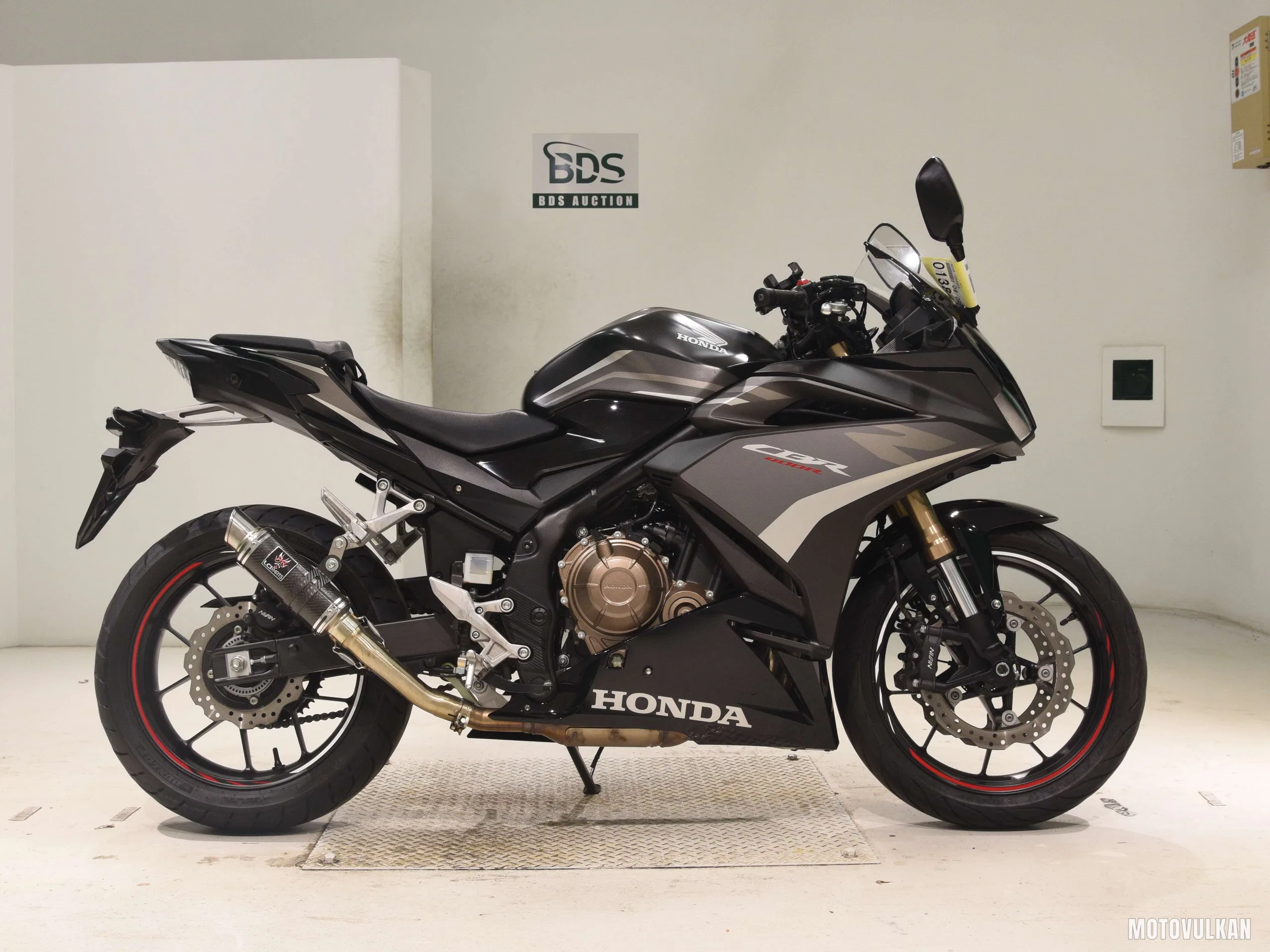 Honda CBR400R-2
