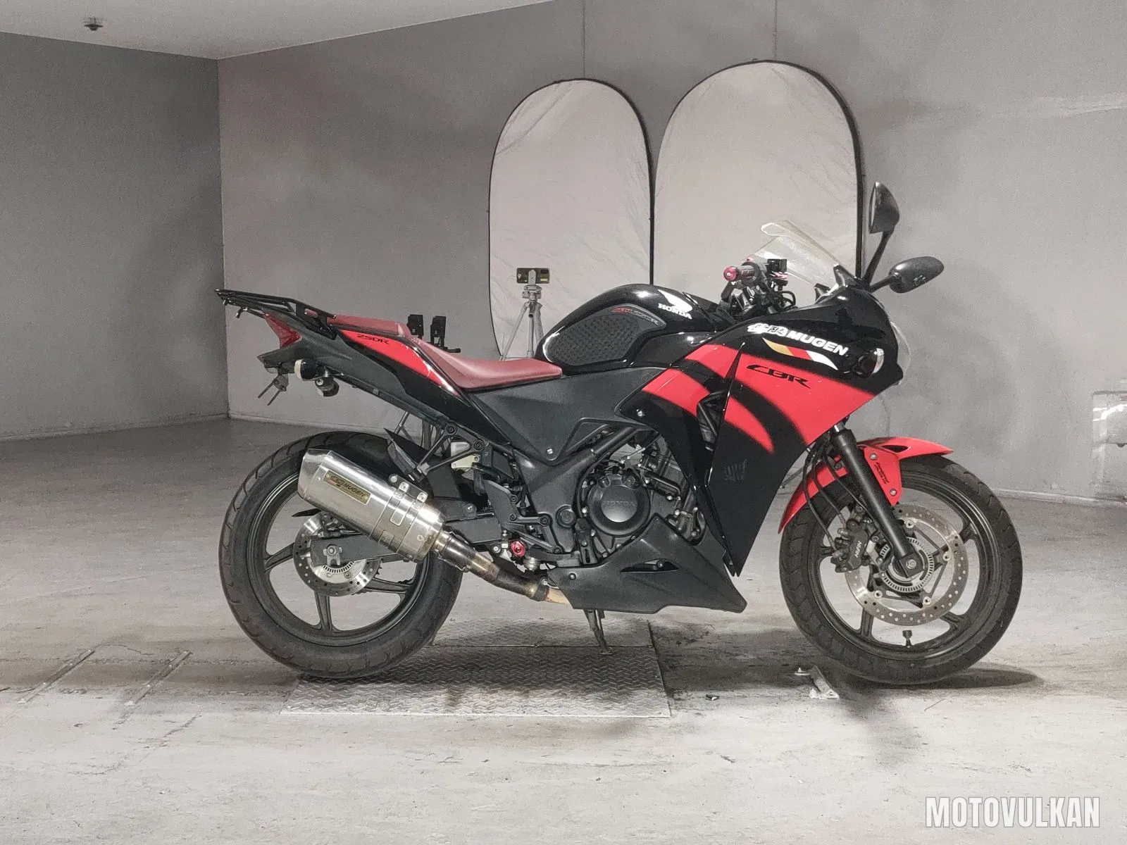 Honda CBR250R