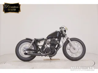 Yamaha SR400-2
