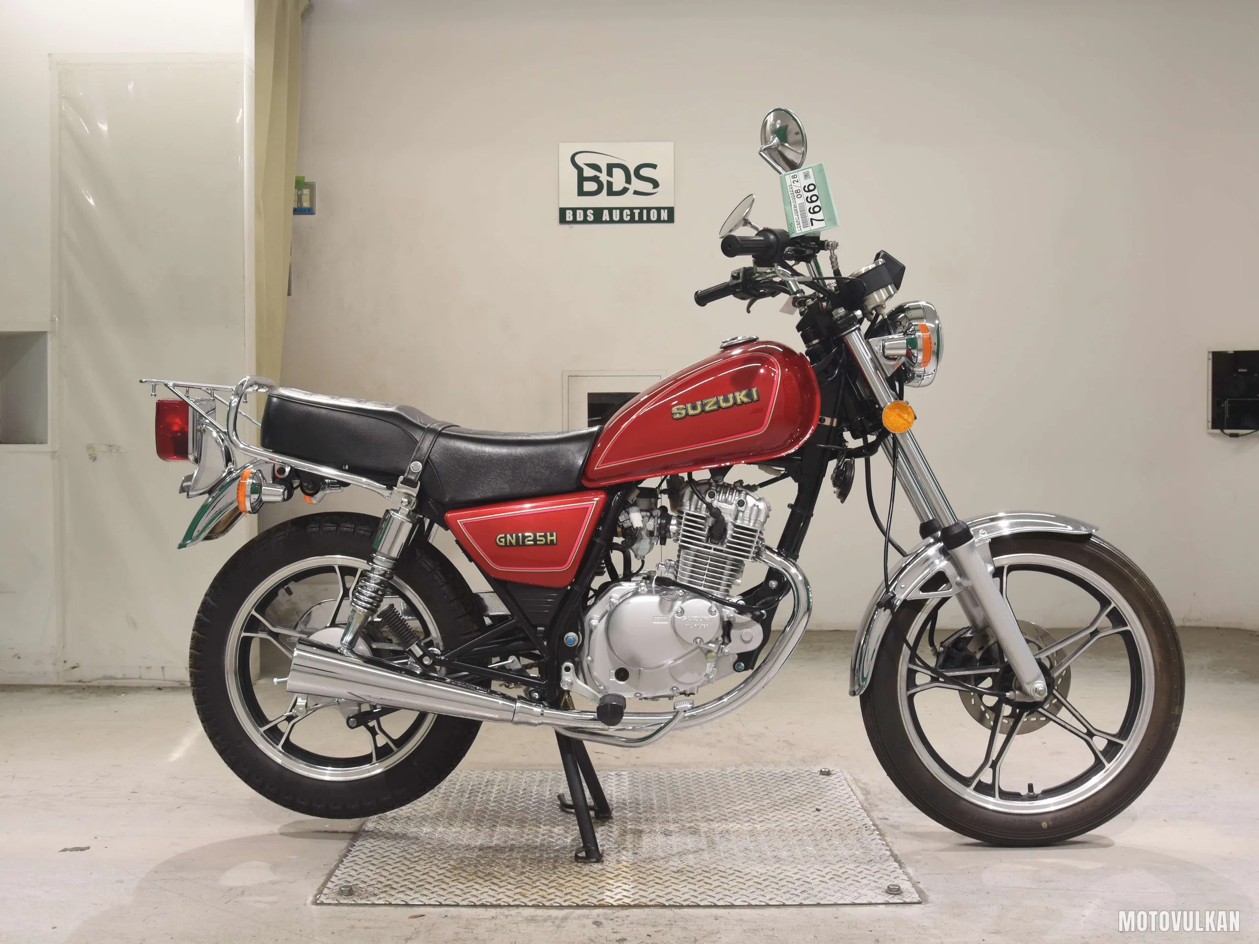 Suzuki GN125H