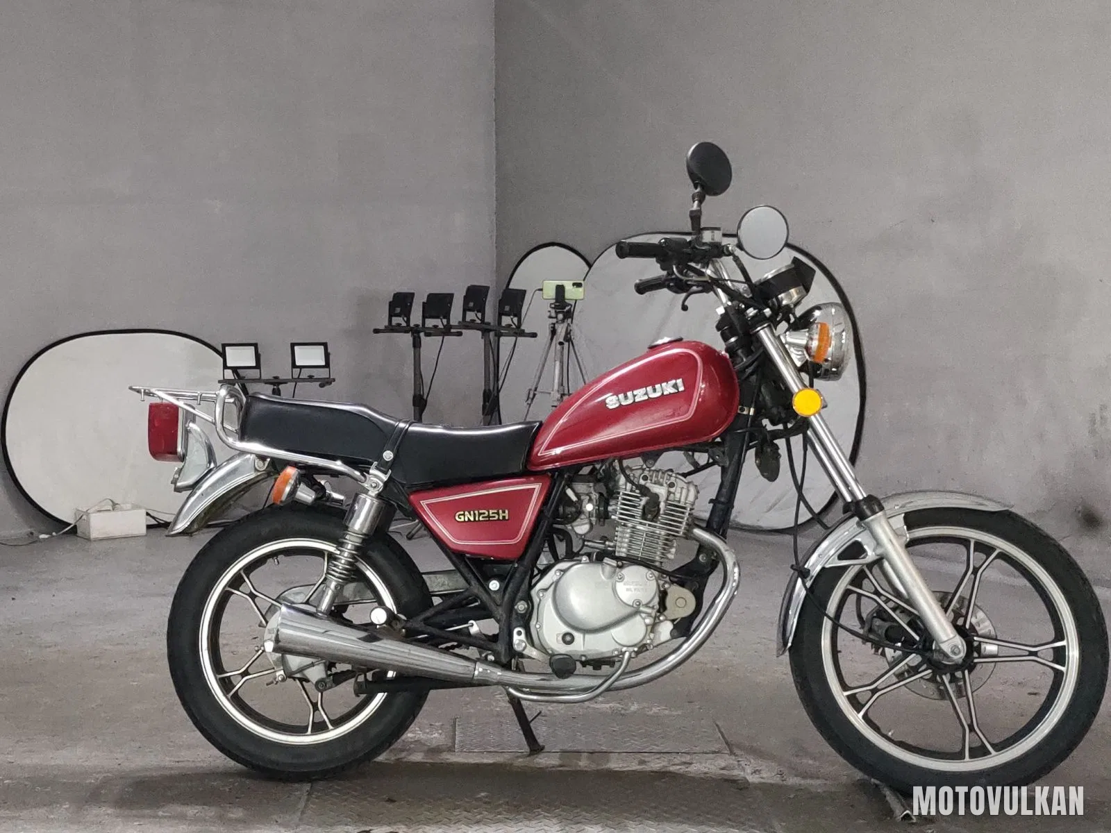 Suzuki GN125H