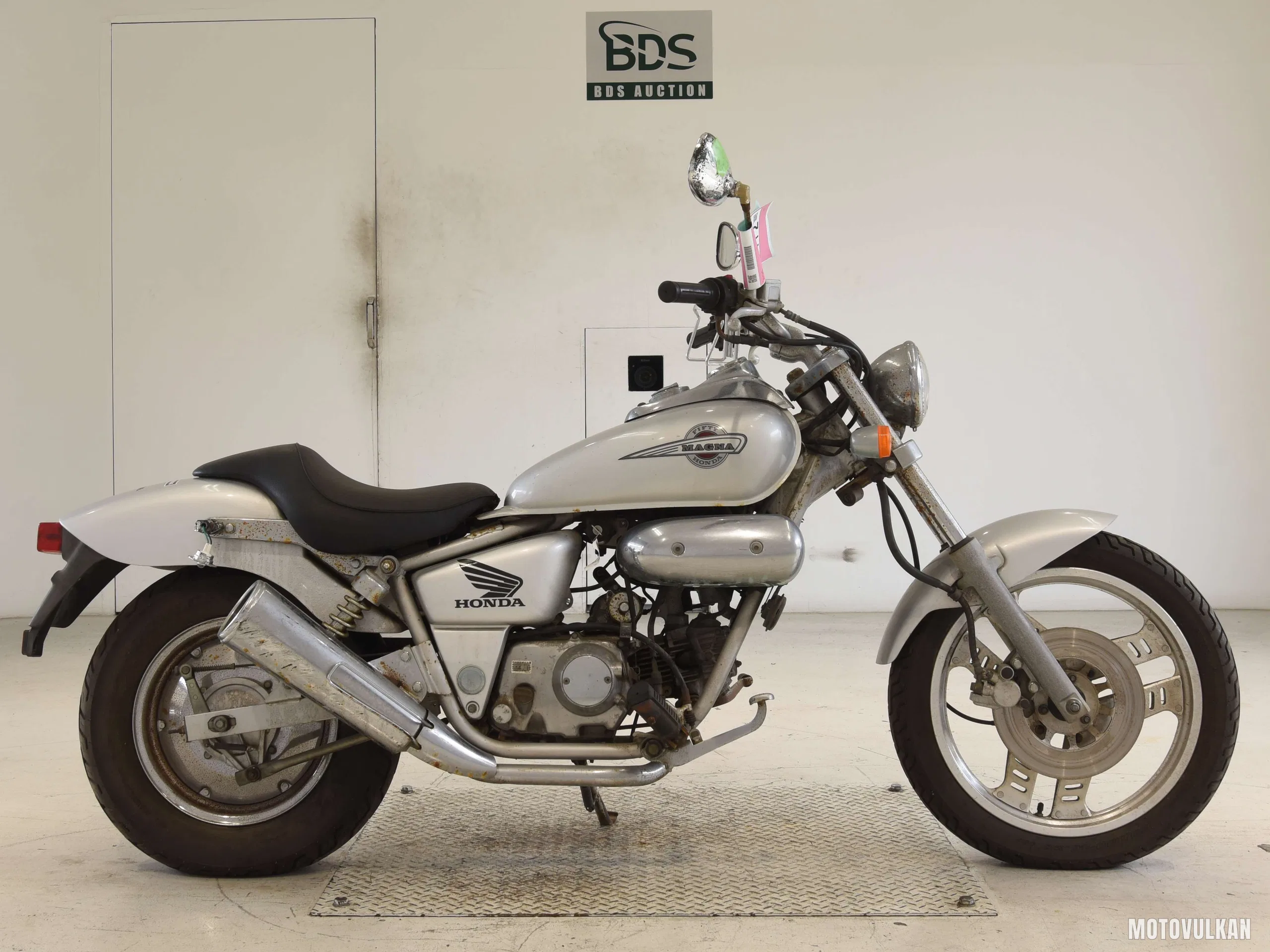 Honda MAGNA50