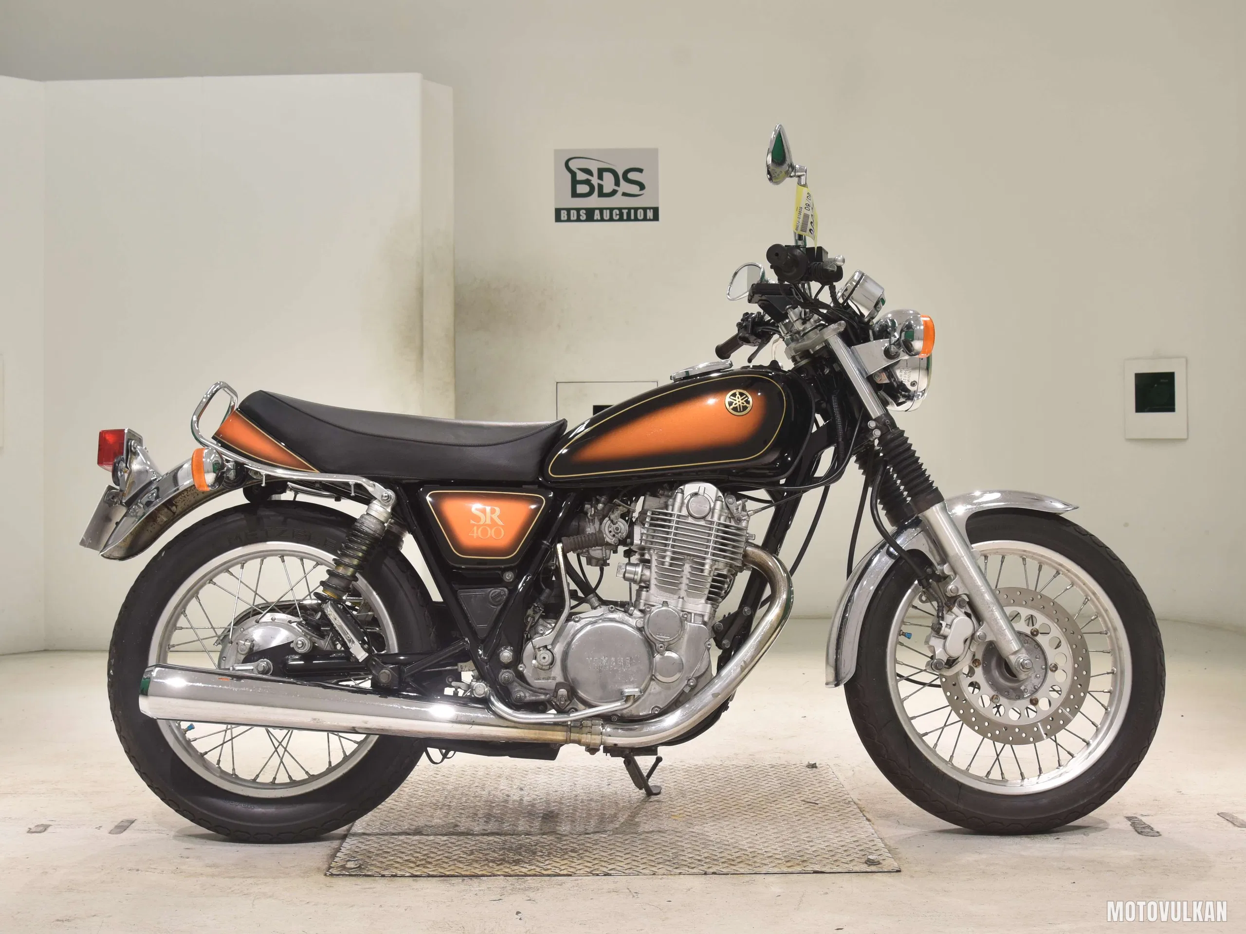 Yamaha SR400-3