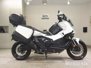 Honda X-ADV750-2