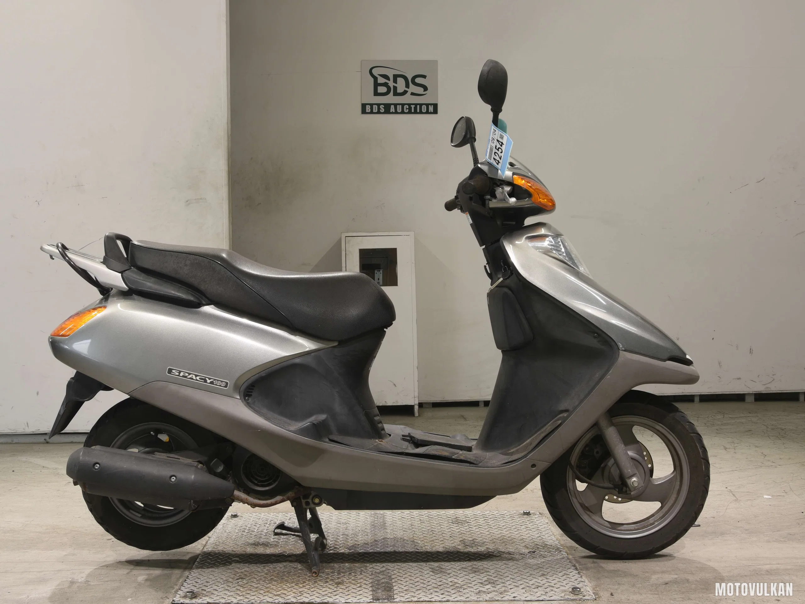 Honda SPACY100