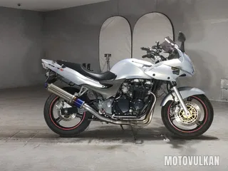 Kawasaki ZR-7S