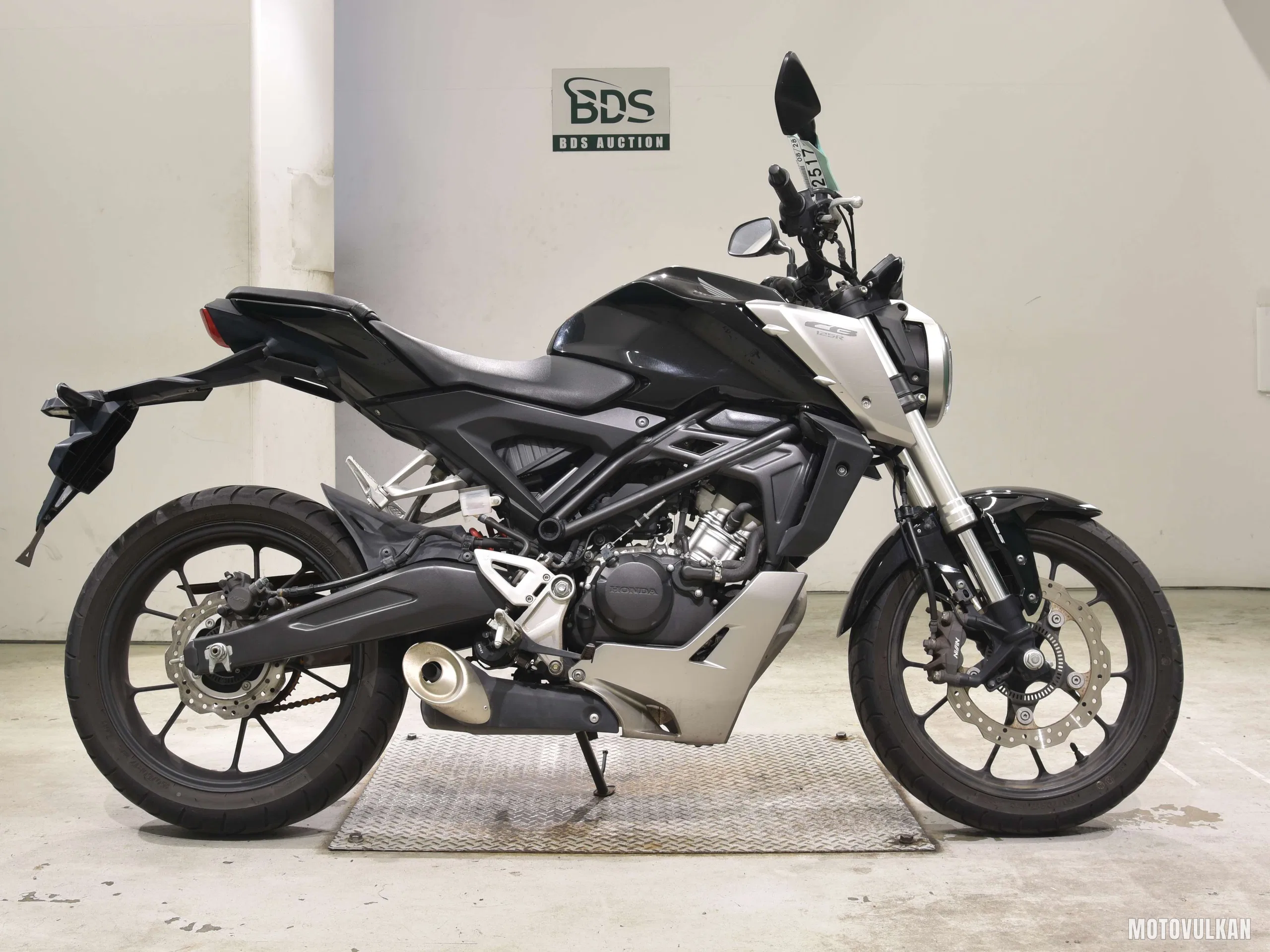 Honda CB125R